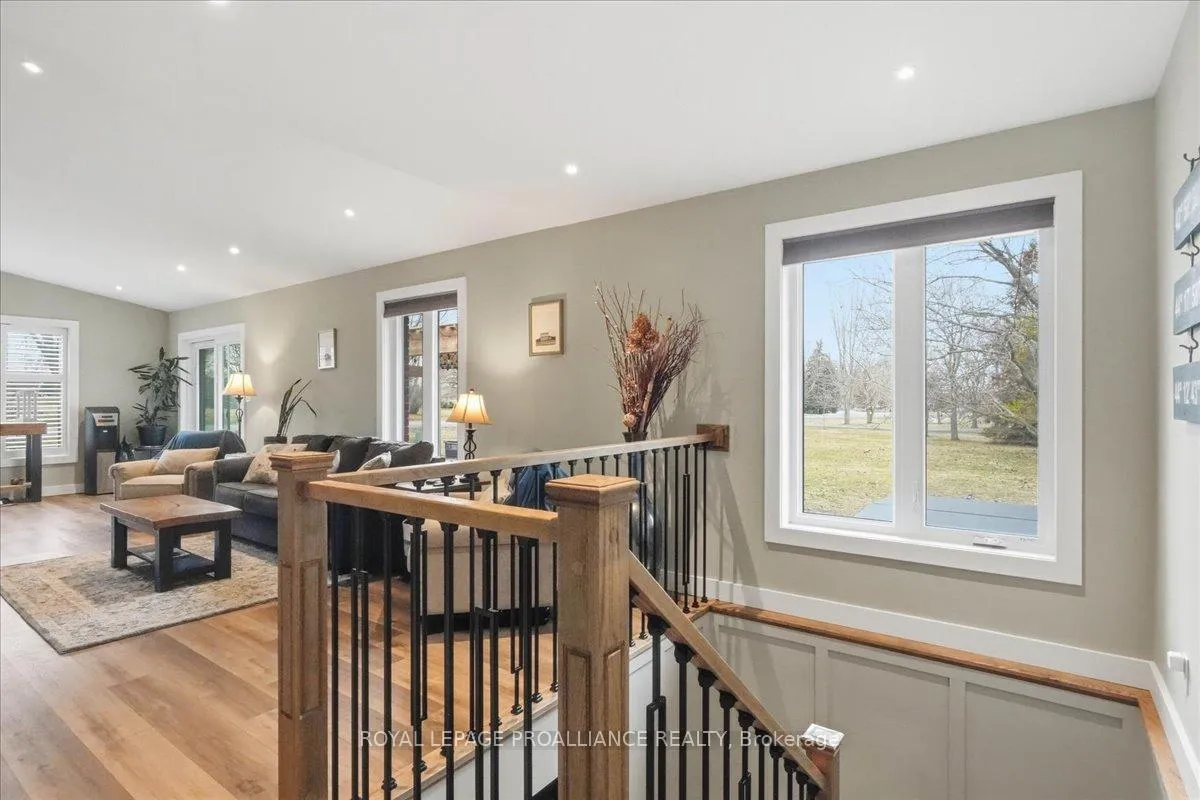 Photo 18 of 300 Farnham Road, Belleville, Thurlow Ward — HOMEH