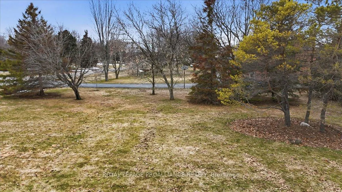 Photo 43 of 300 Farnham Road, Belleville, Thurlow Ward — HOMEH