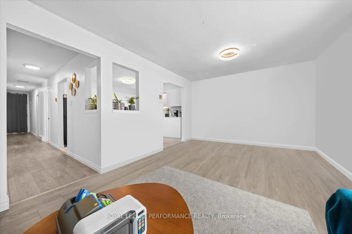 Photo 5 of Unit 2, 1702 Russell Road, Ottawa, Riverview Park — HOMEH