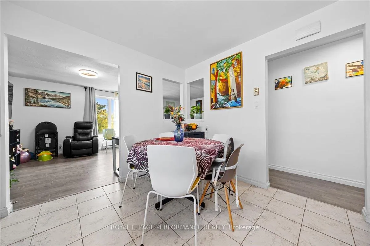 Photo 7 of Unit 2, 1702 Russell Road, Ottawa, Riverview Park — HOMEH