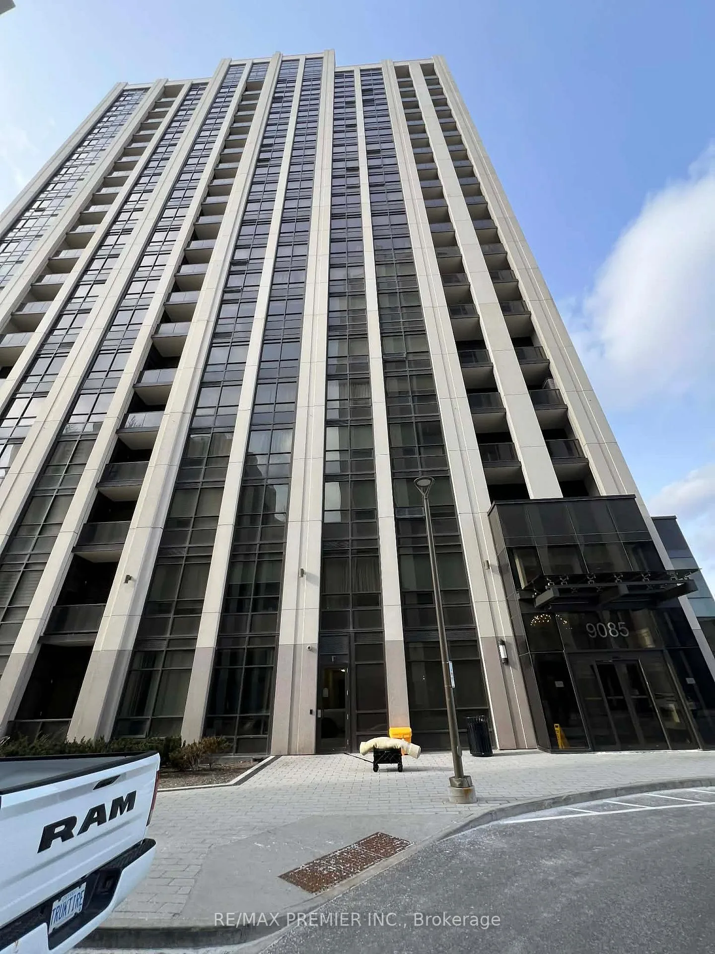 Photo 1 of Unit 221, 9085 Jane Street, Vaughan, Concord — HOMEH