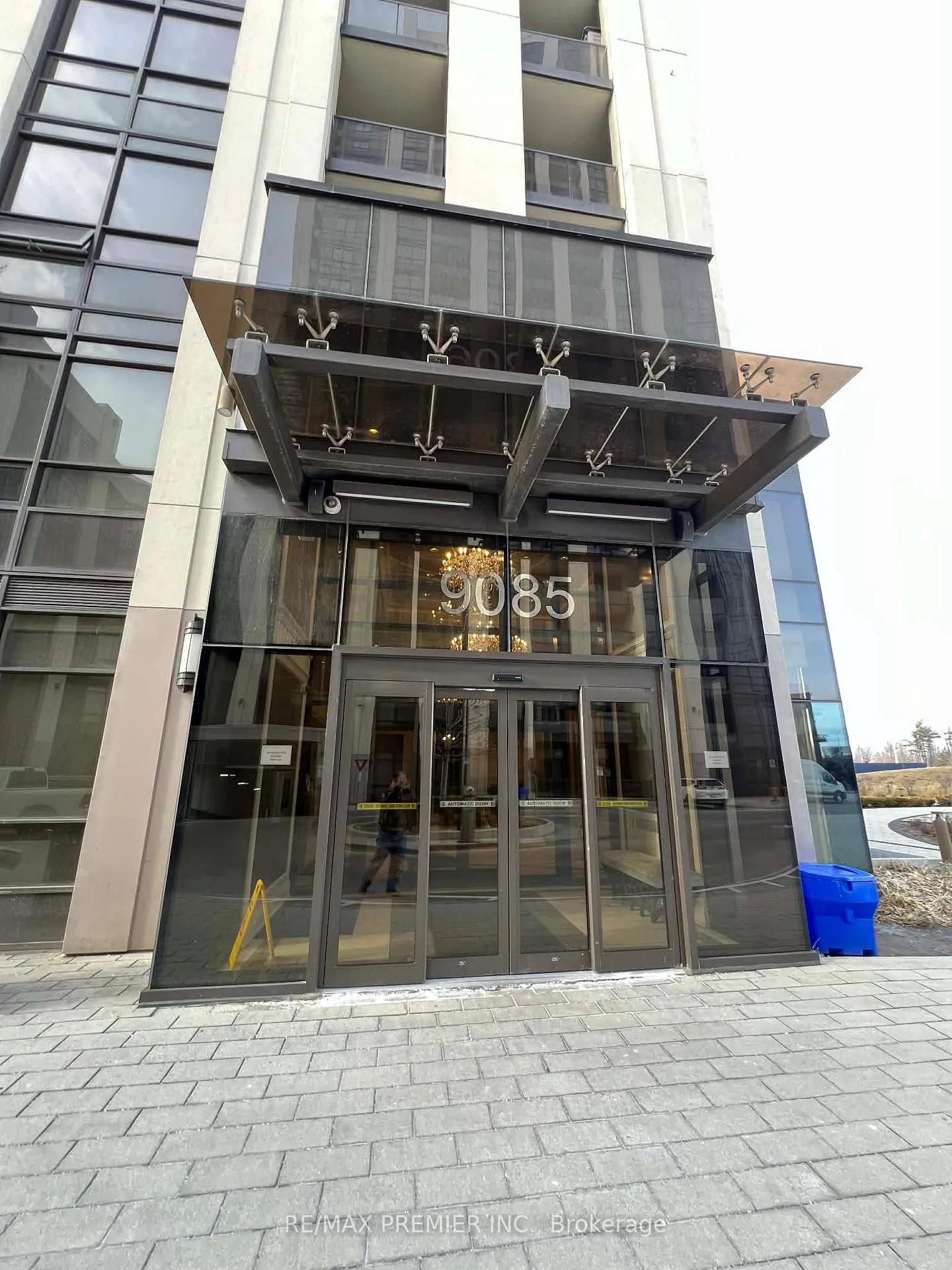 Photo 2 of Unit 221, 9085 Jane Street, Vaughan, Concord — HOMEH
