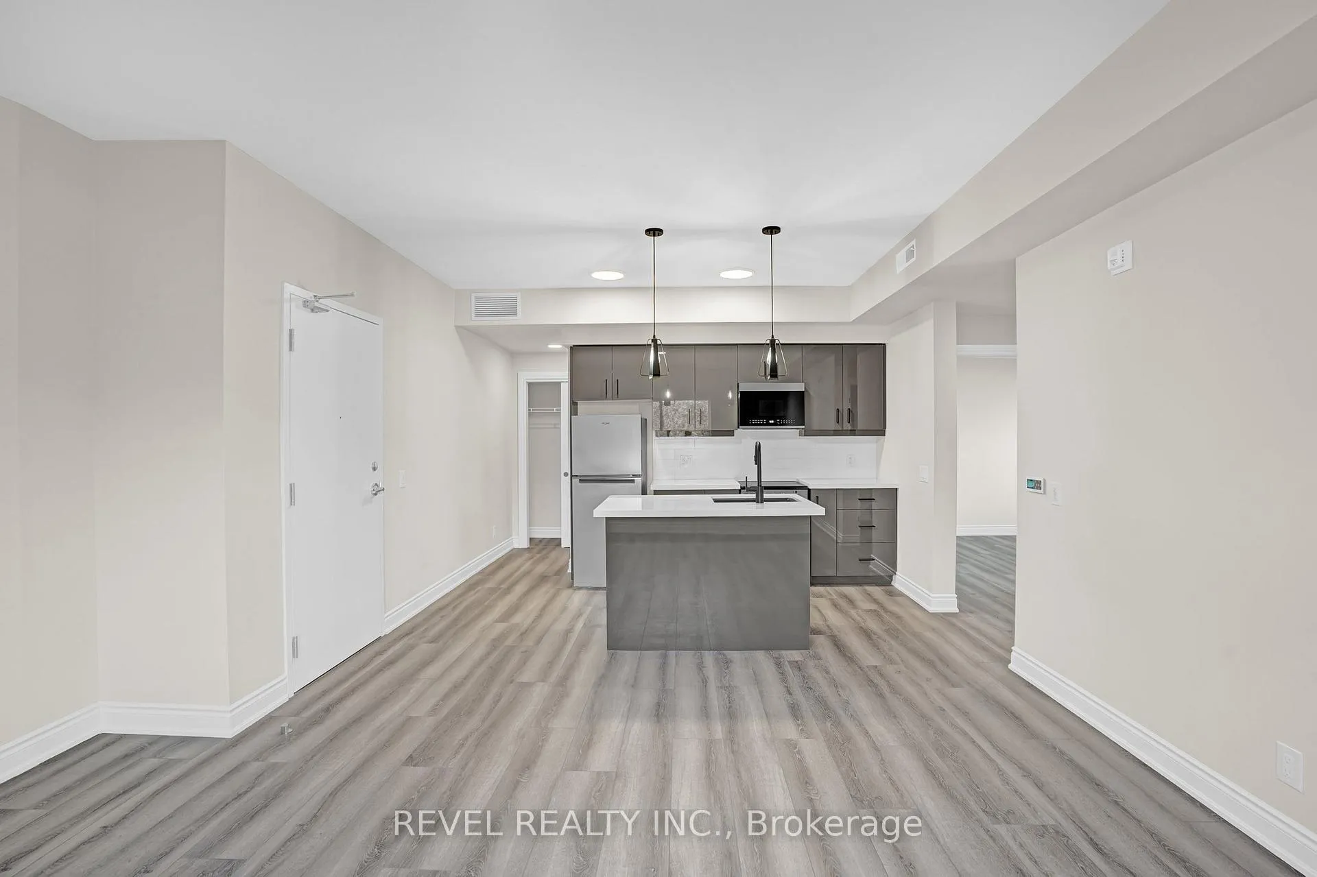 Photo 4 of Unit 2D, 261 King Street E, Hamilton, Stoney Creek — HOMEH