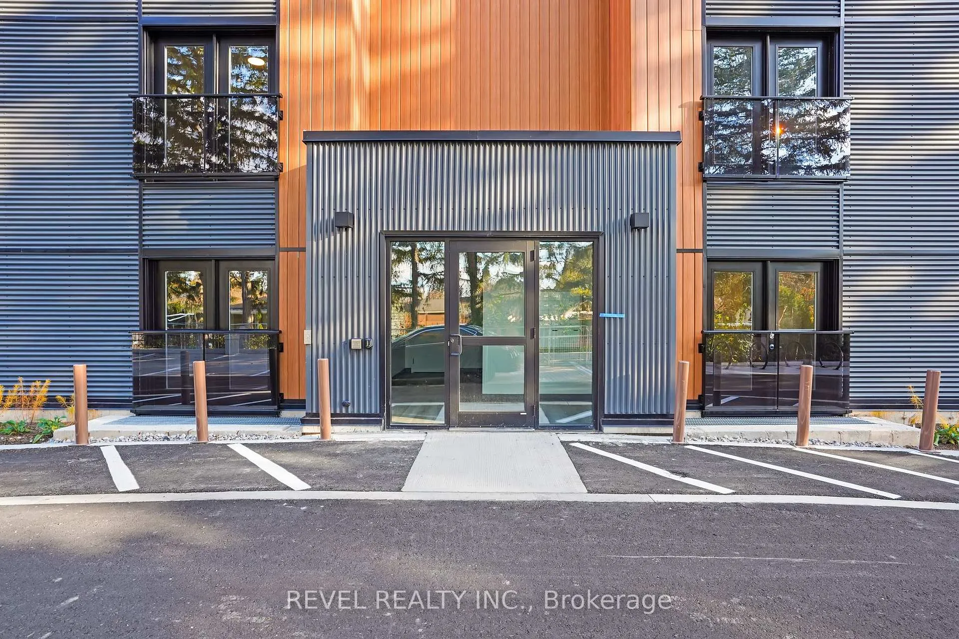 Photo 22 of Unit 2D, 261 King Street E, Hamilton, Stoney Creek — HOMEH