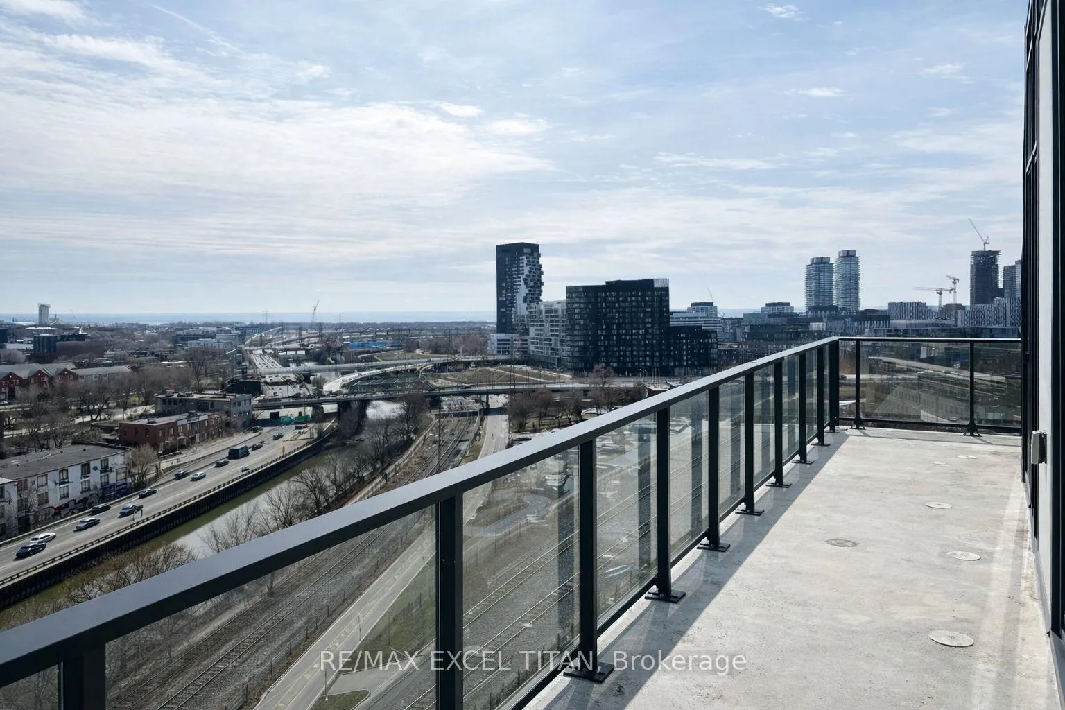 Photo 7 of Unit 1108, 5 Defries Street, Toronto, Regent Park — HOMEH