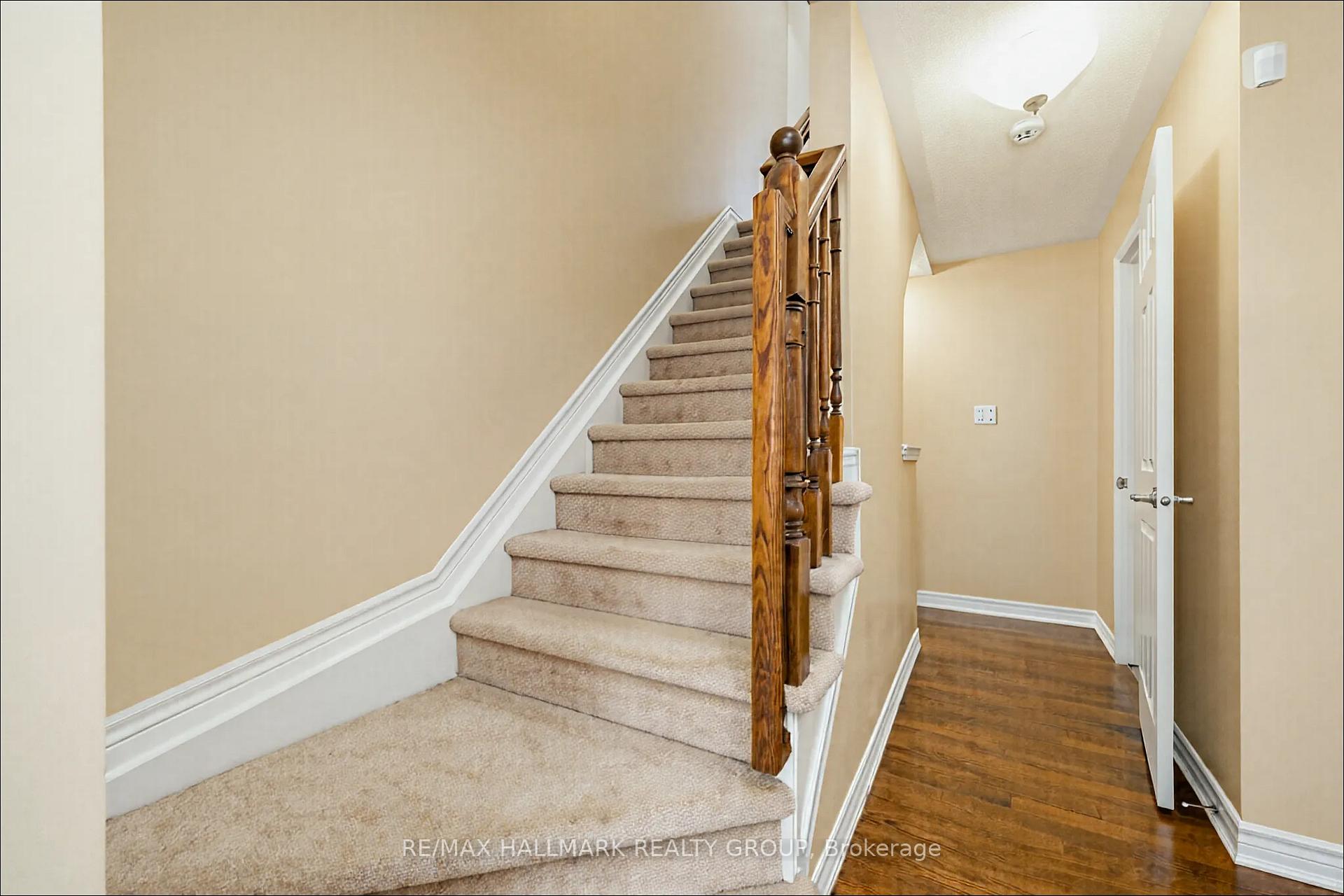 Photo 20 of 601 Foxlight Circle, Ottawa, Kanata - Emerald Meadows/Trailwest — HOMEH