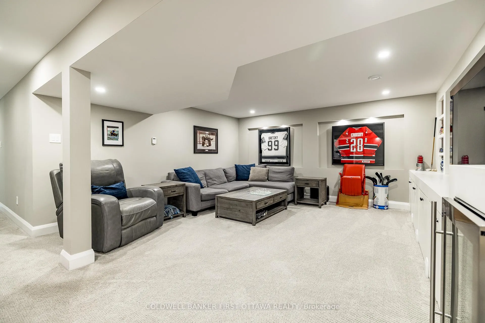 Photo 26 of 481 Sangeet Place, Ottawa, Goulbourn Twp From Franktown Rd/South To Rideau — HOMEH