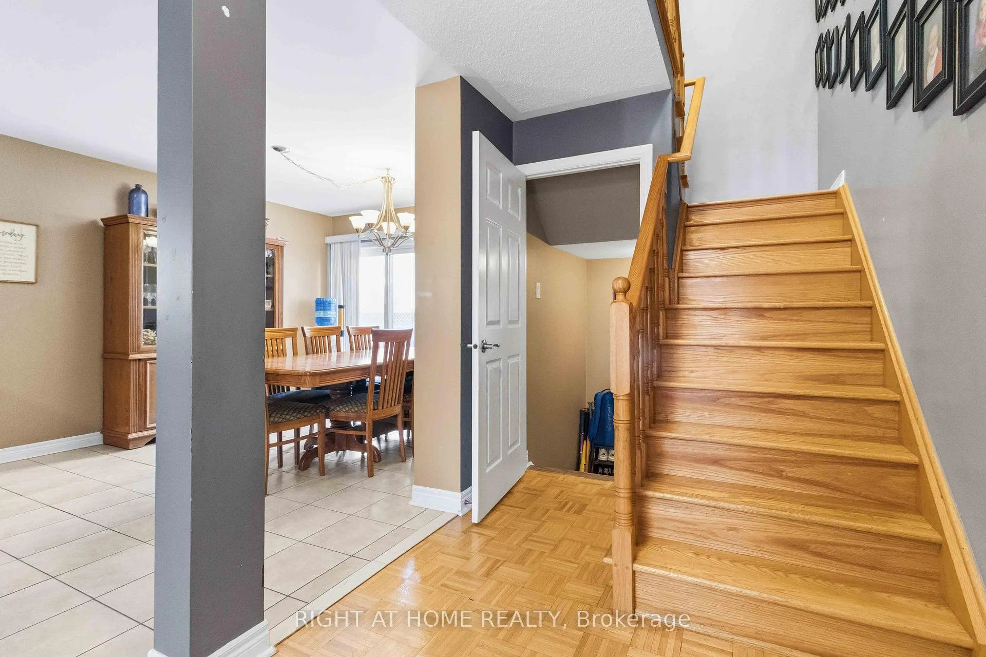 Photo 7 of 26 Courtsfield Crescent, Brampton, Fletcher's Meadow — HOMEH