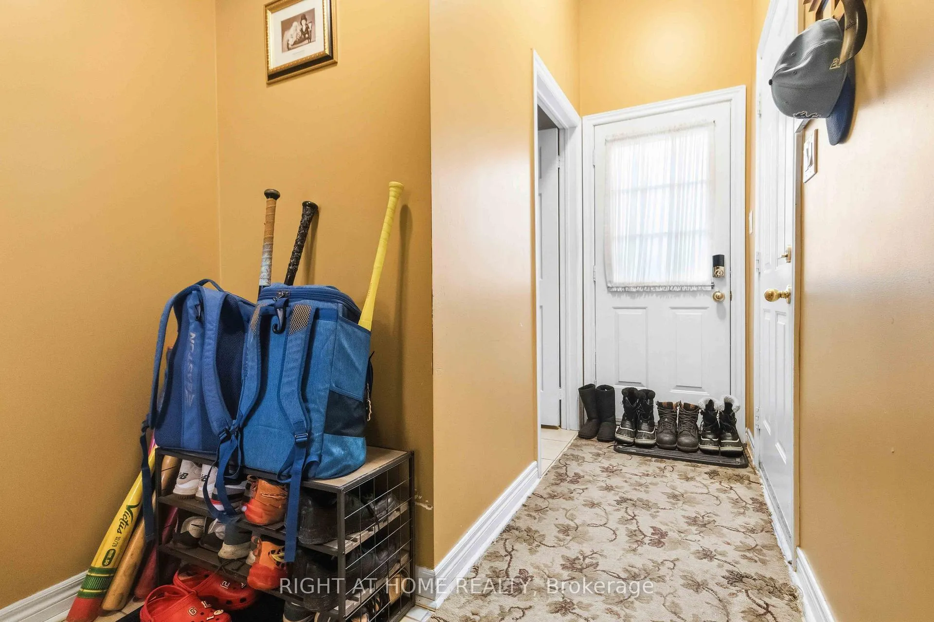 Photo 13 of 26 Courtsfield Crescent, Brampton, Fletcher's Meadow — HOMEH