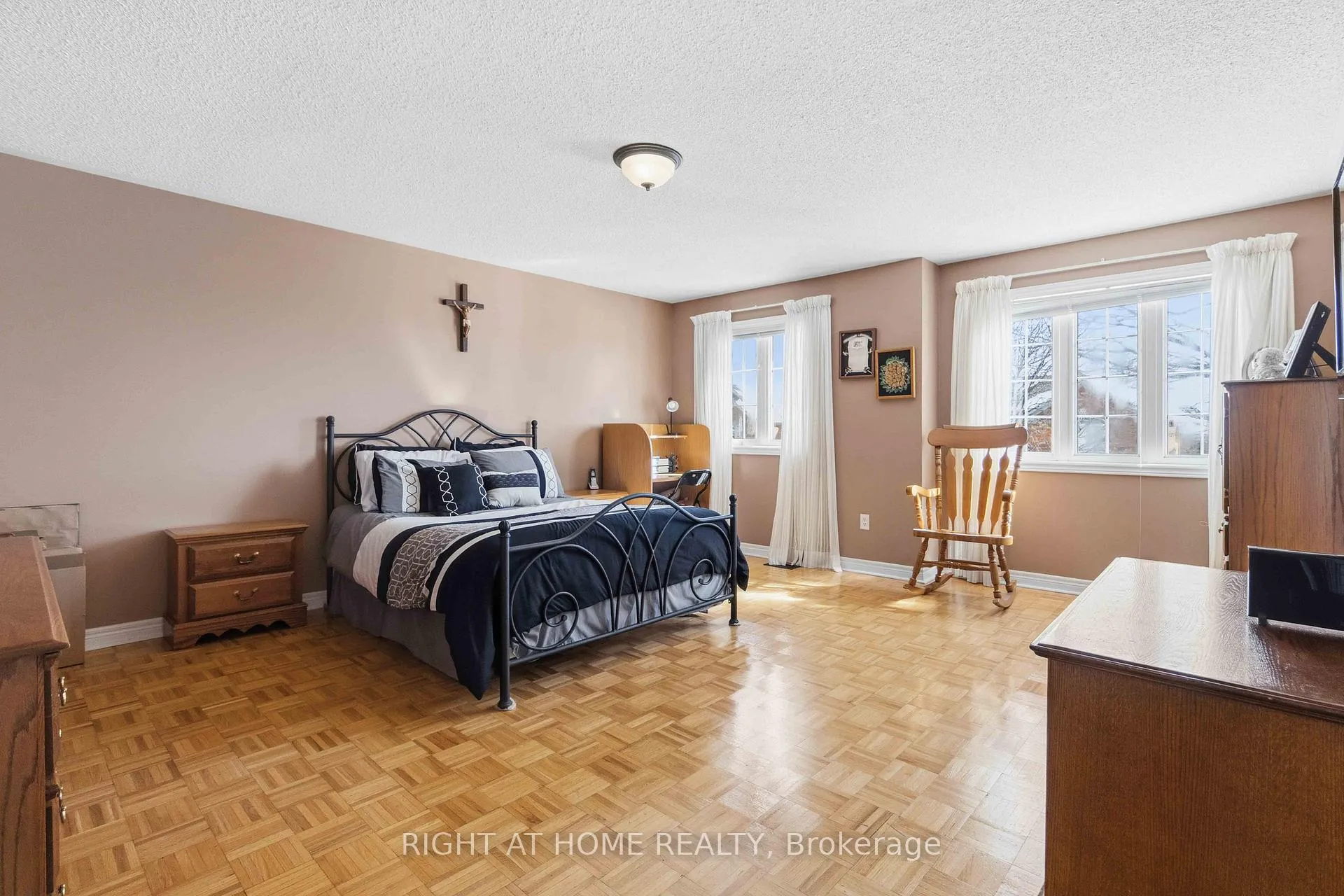 Photo 20 of 26 Courtsfield Crescent, Brampton, Fletcher's Meadow — HOMEH