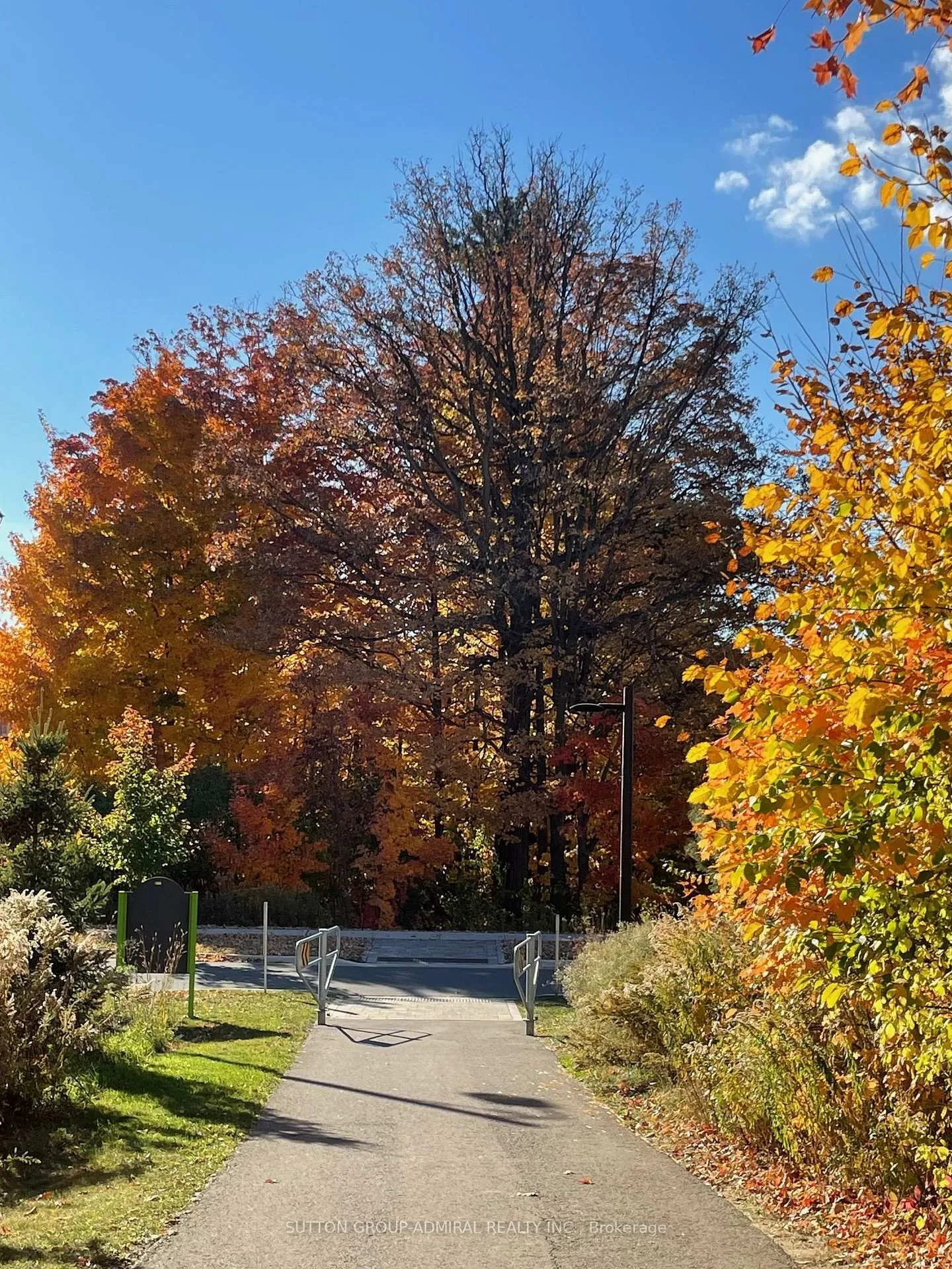 Photo 49 of 15 Stormont Trail, Vaughan, Vellore Village — HOMEH