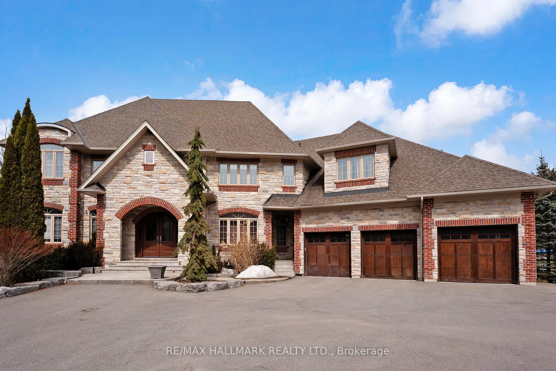 Photo 40 of 206 Churchill Avenue, King, Rural King — HOMEH