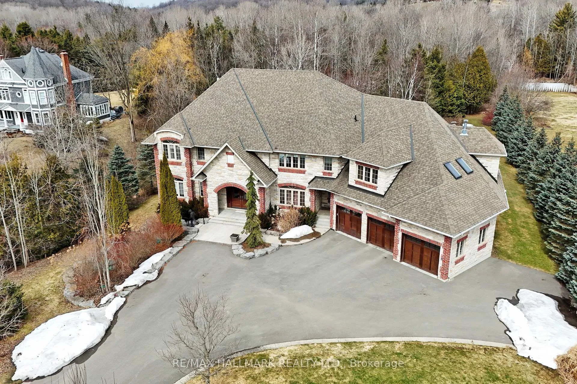 Photo 43 of 206 Churchill Avenue, King, Rural King — HOMEH