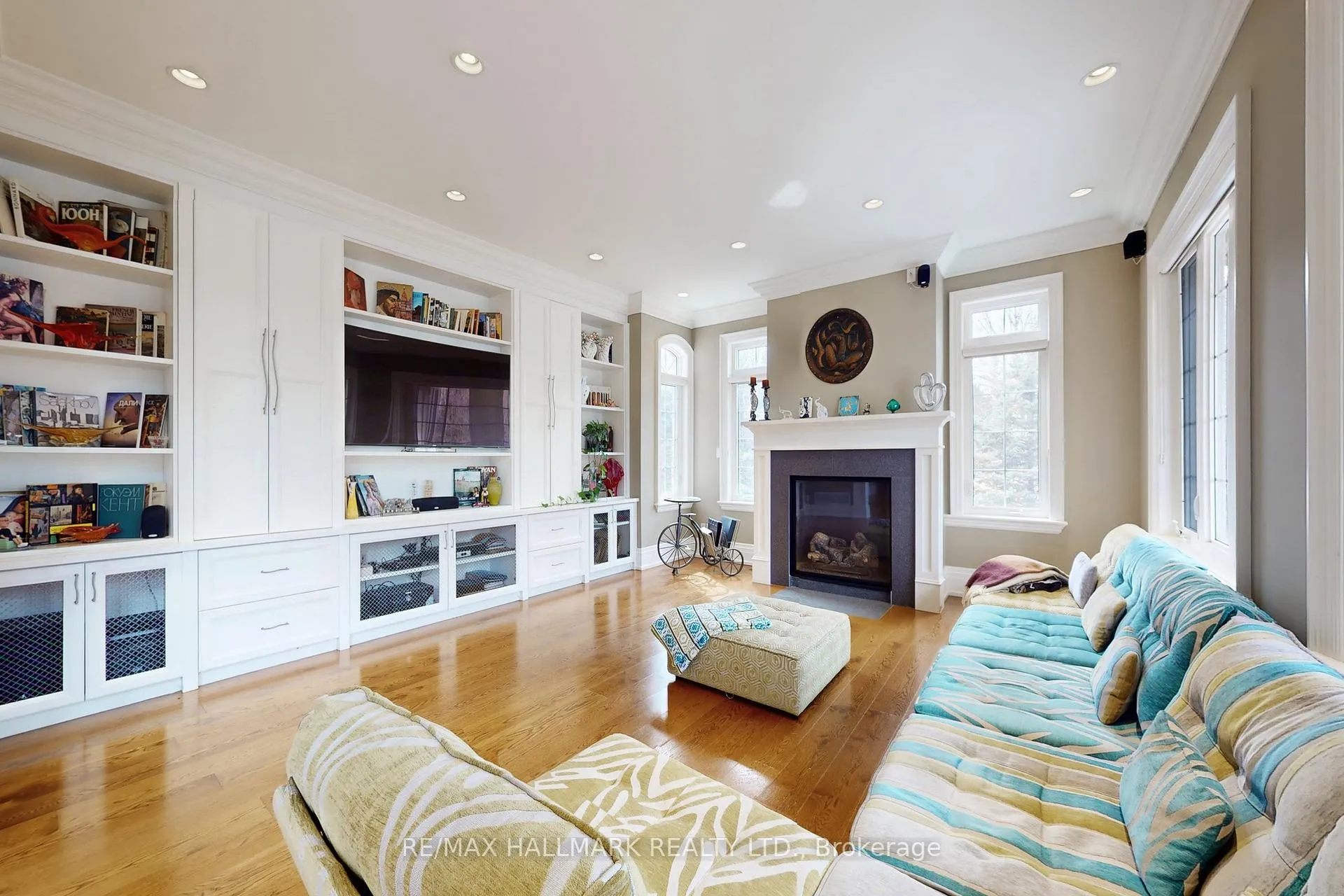 Photo 5 of 206 Churchill Avenue, King, Rural King — HOMEH