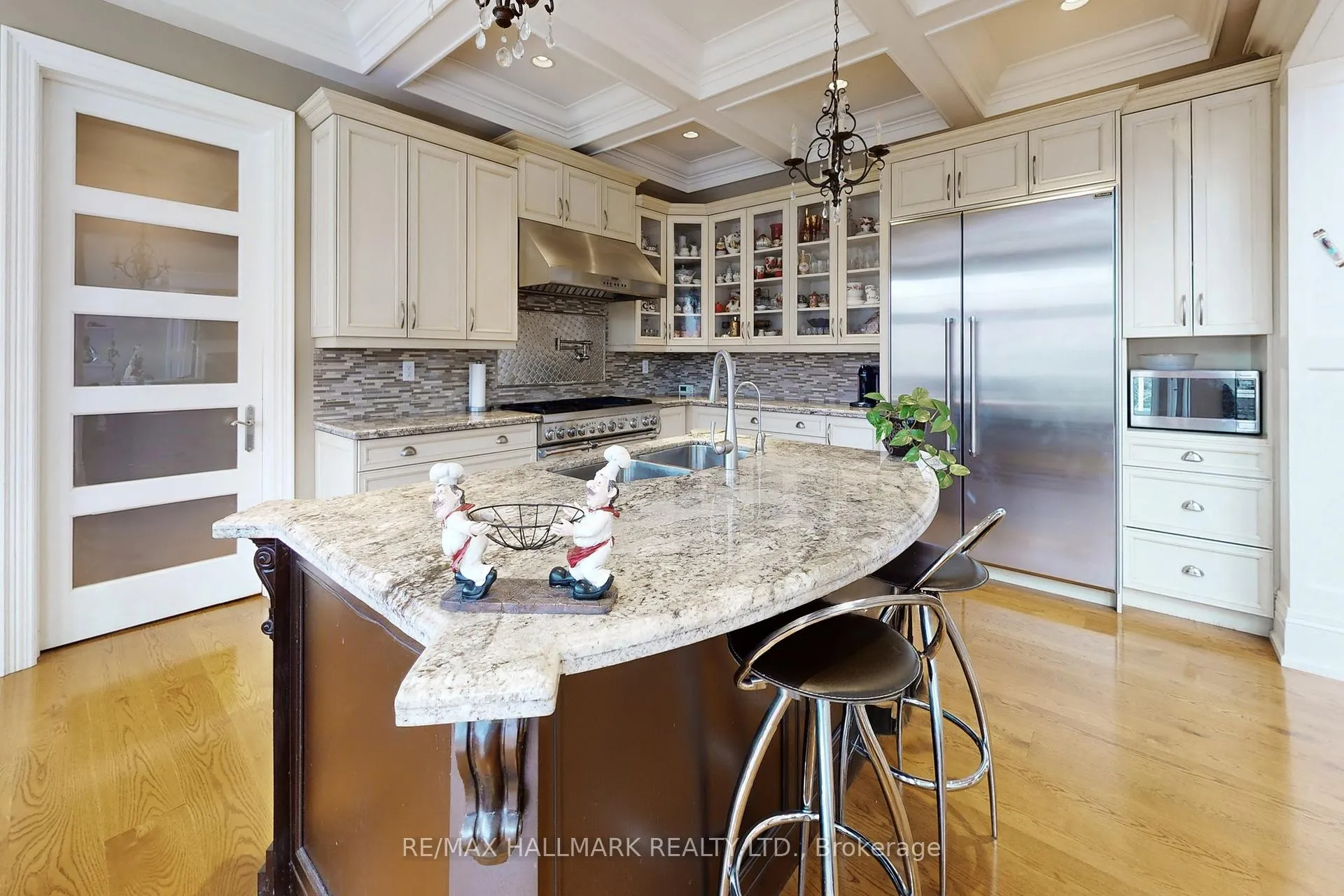 Photo 8 of 206 Churchill Avenue, King, Rural King — HOMEH