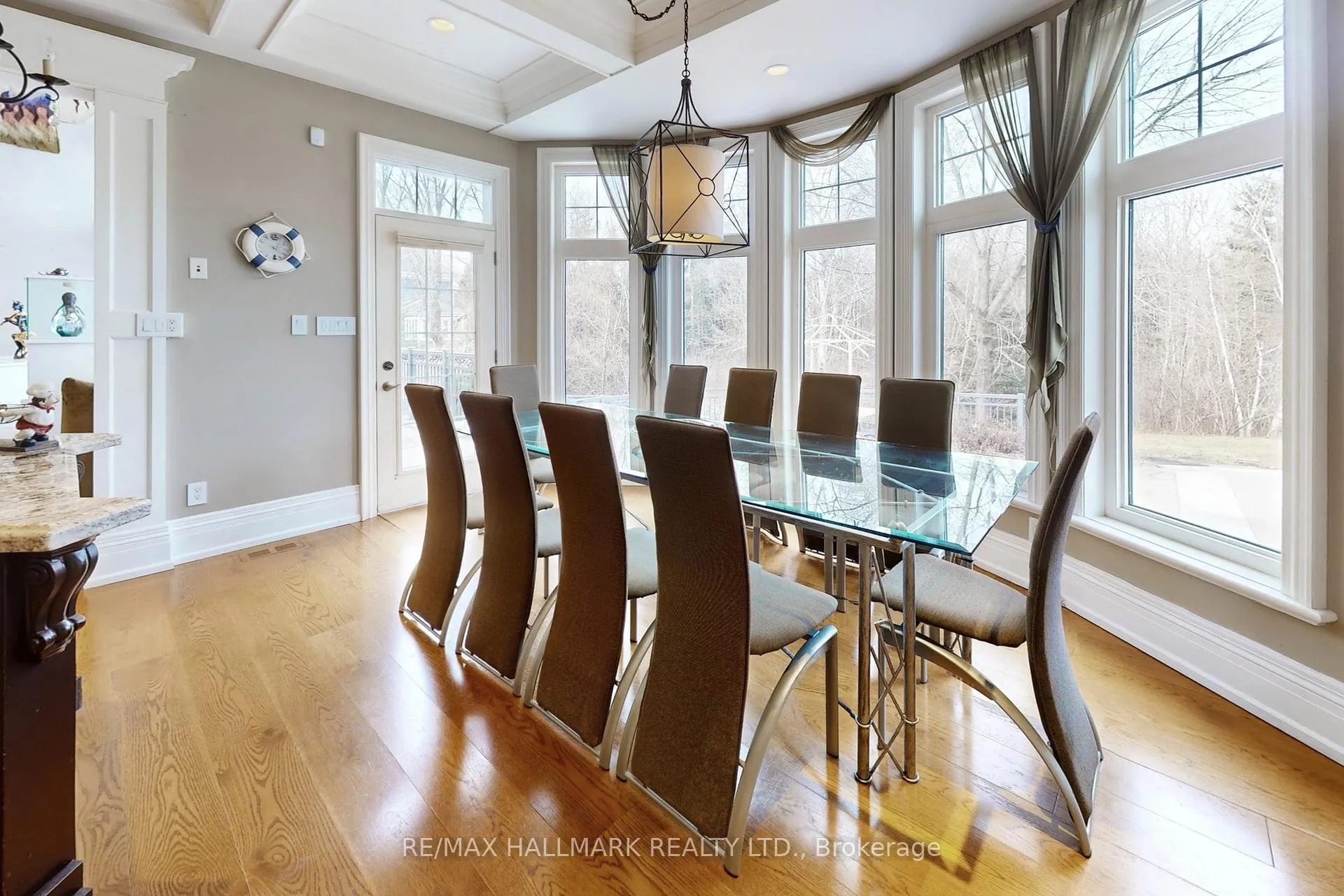 Photo 10 of 206 Churchill Avenue, King, Rural King — HOMEH