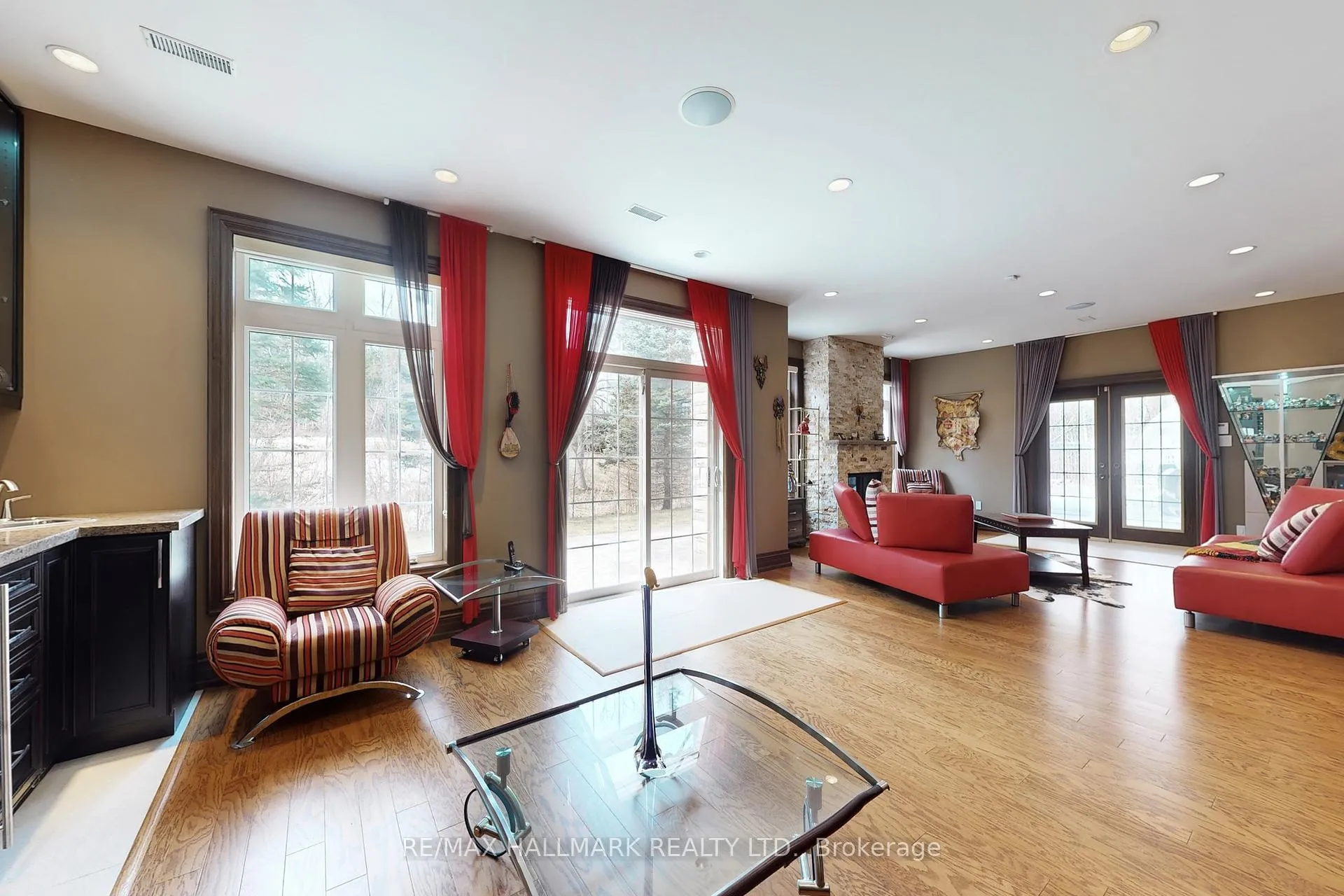 Photo 32 of 206 Churchill Avenue, King, Rural King — HOMEH