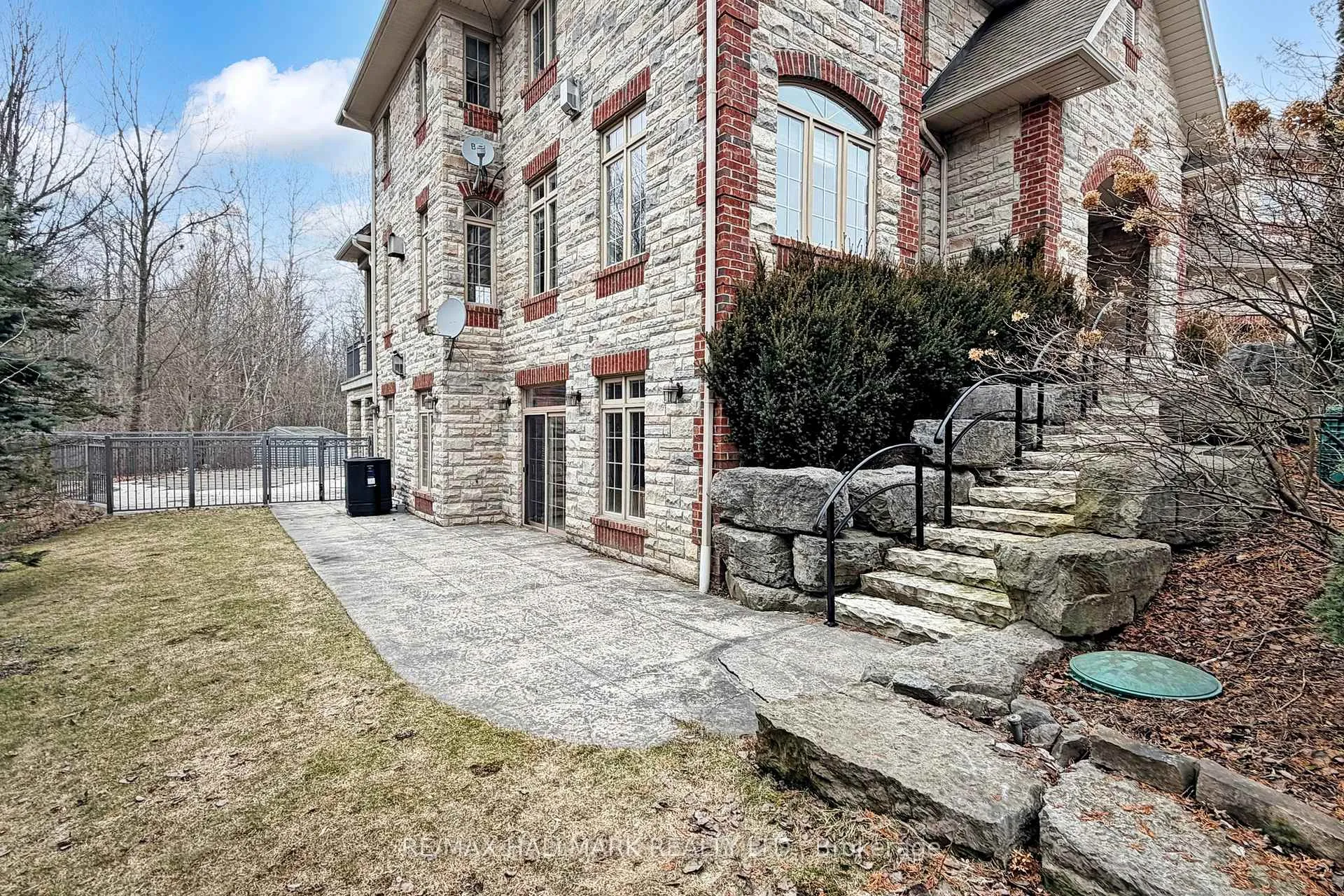 Photo 48 of 206 Churchill Avenue, King, Rural King — HOMEH