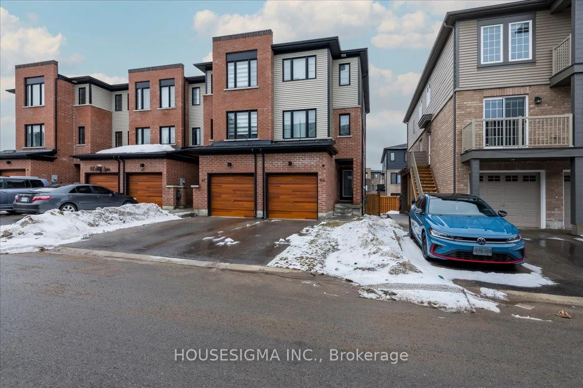 Photo 2 of 49 Hay Lane, Barrie, Rural Barrie Southeast — HOMEH