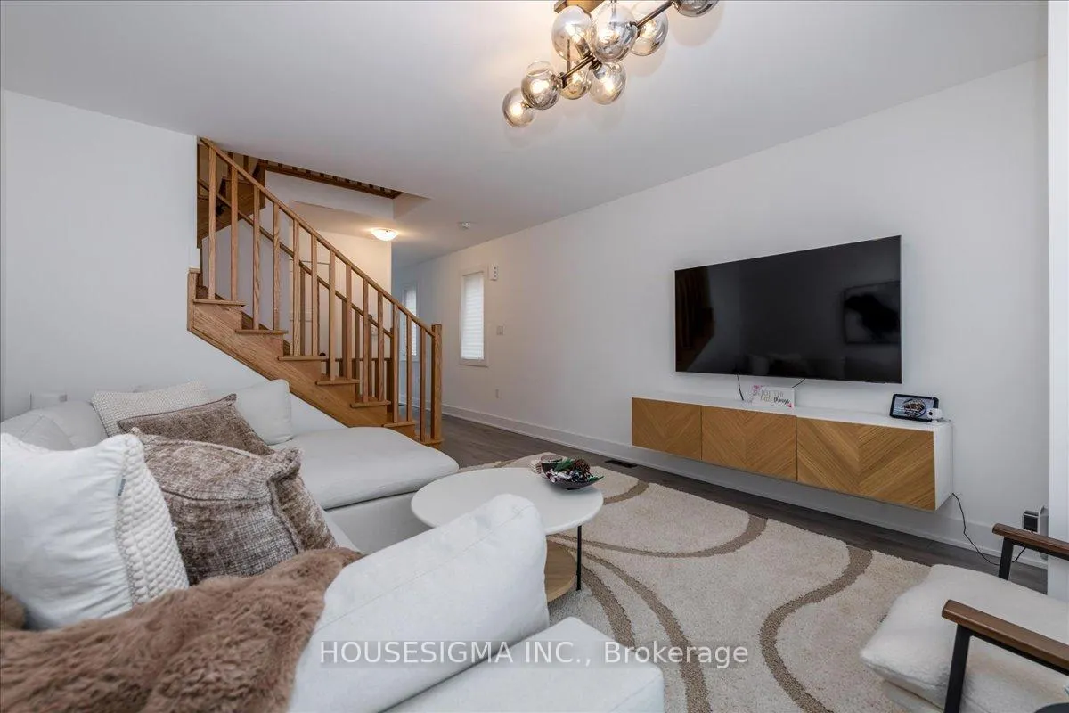 Photo 5 of 49 Hay Lane, Barrie, Rural Barrie Southeast — HOMEH