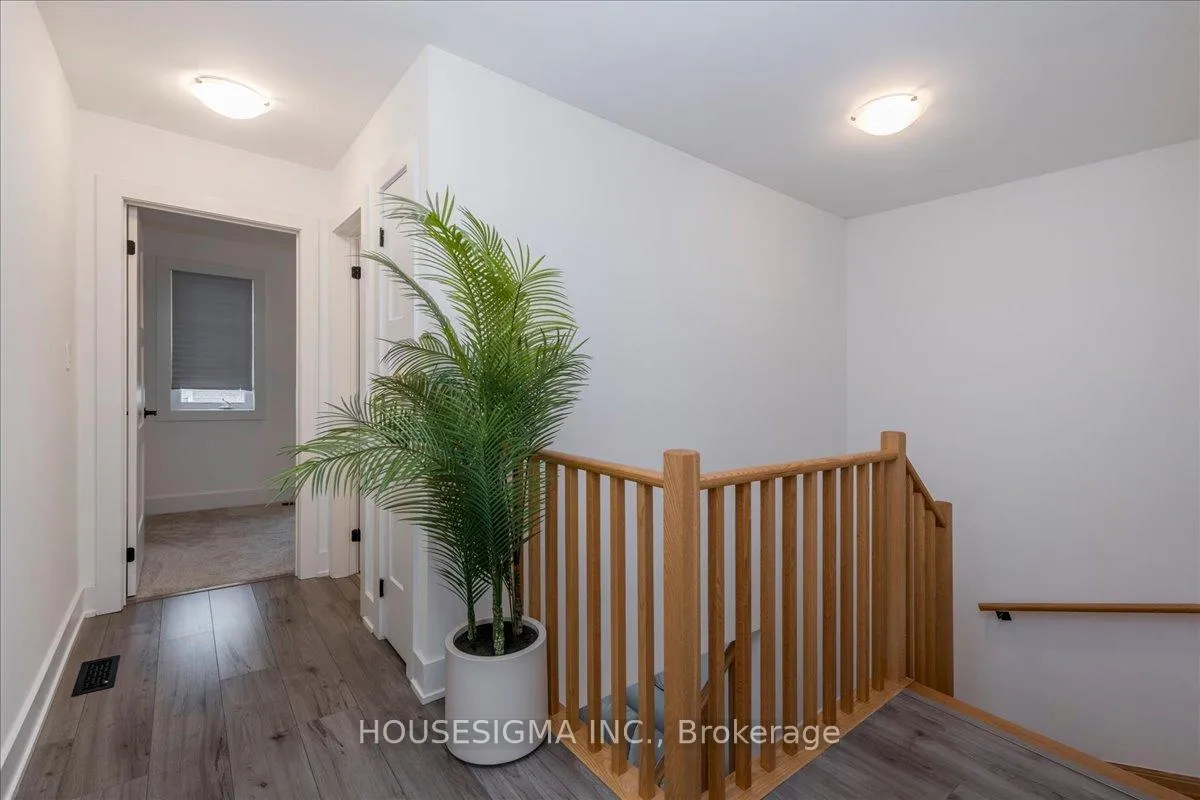 Photo 10 of 49 Hay Lane, Barrie, Rural Barrie Southeast — HOMEH