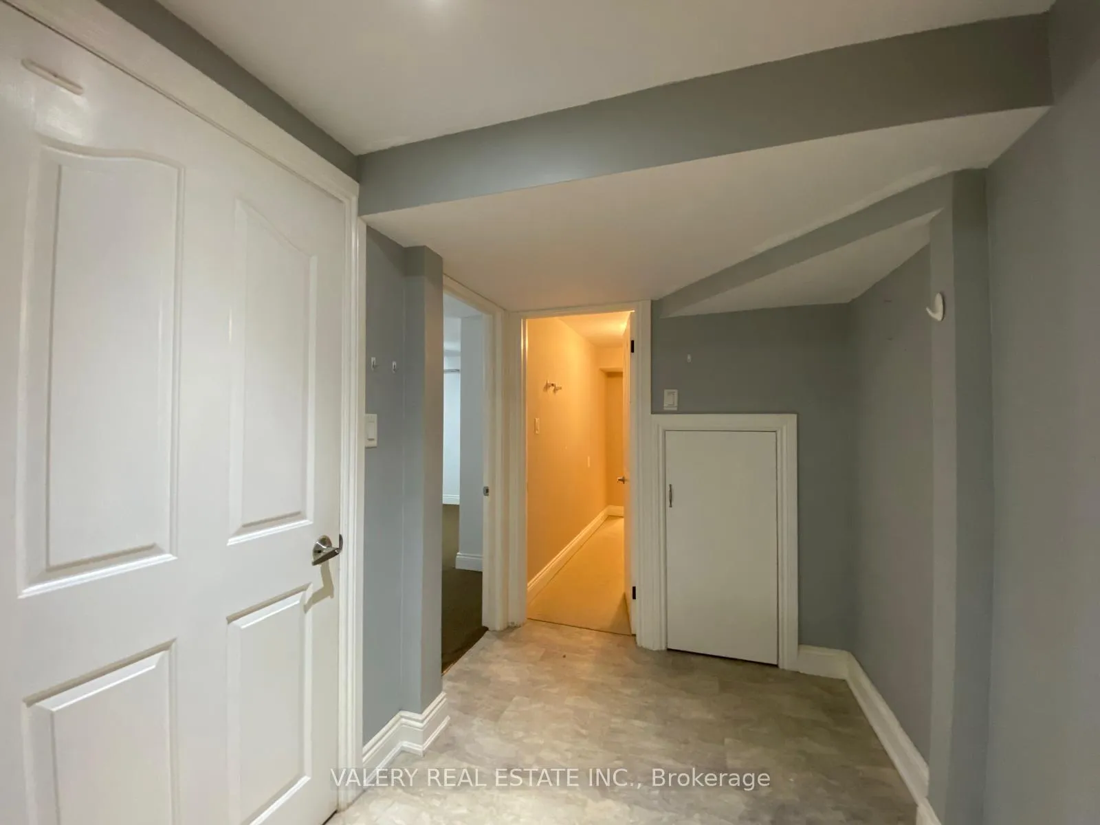 Photo 13 of Unit 2, 81 Parkway Crescent, Clarington, Bowmanville — HOMEH
