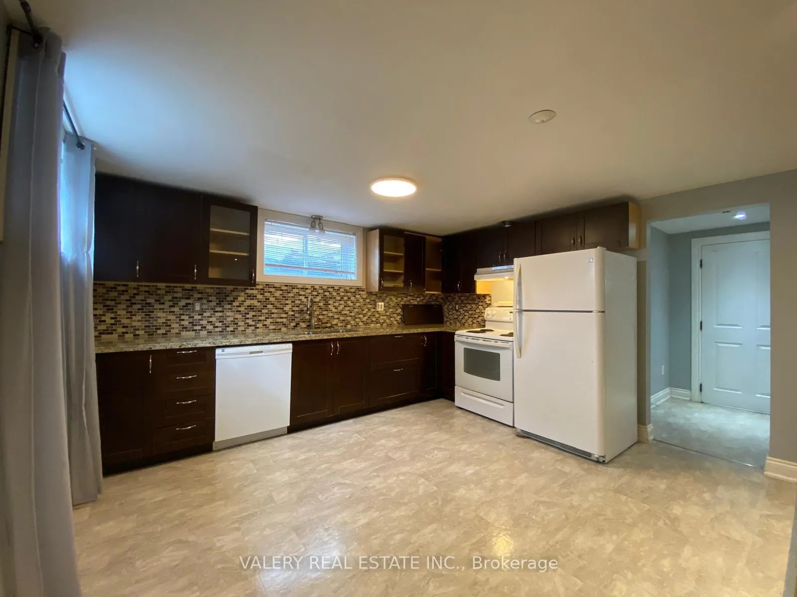 Photo 17 of Unit 2, 81 Parkway Crescent, Clarington, Bowmanville — HOMEH