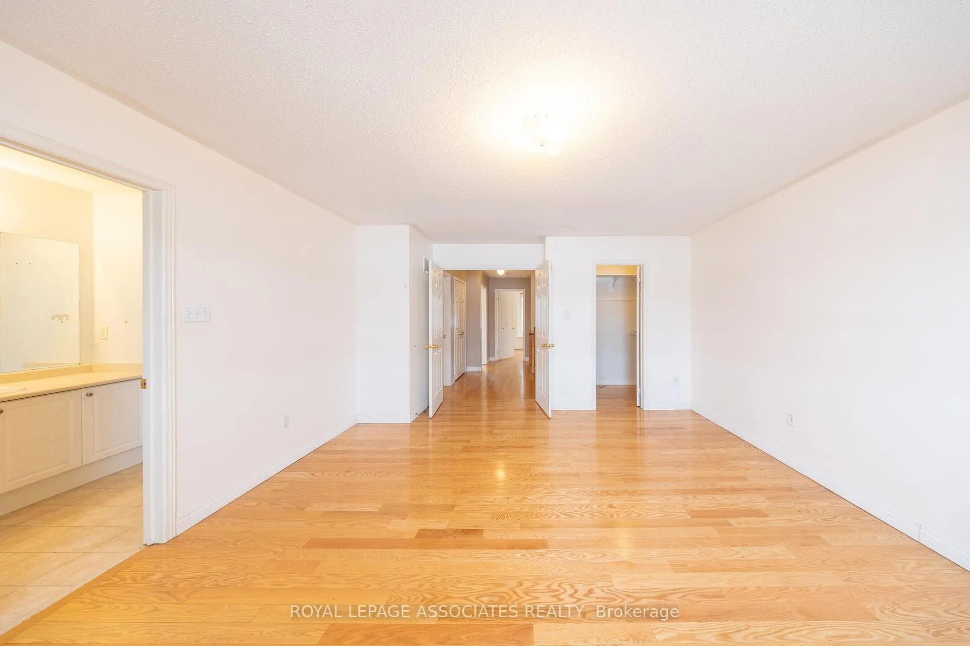 Photo 18 of 77 Andriana Crescent, Markham, Box Grove — HOMEH