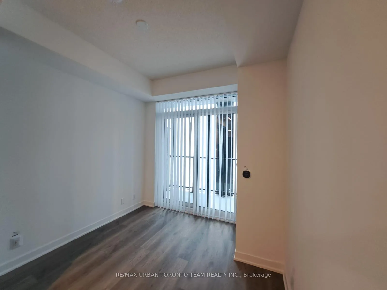 Photo 6 of Unit 3016, 180 Front Street E, Toronto, Moss Park — HOMEH