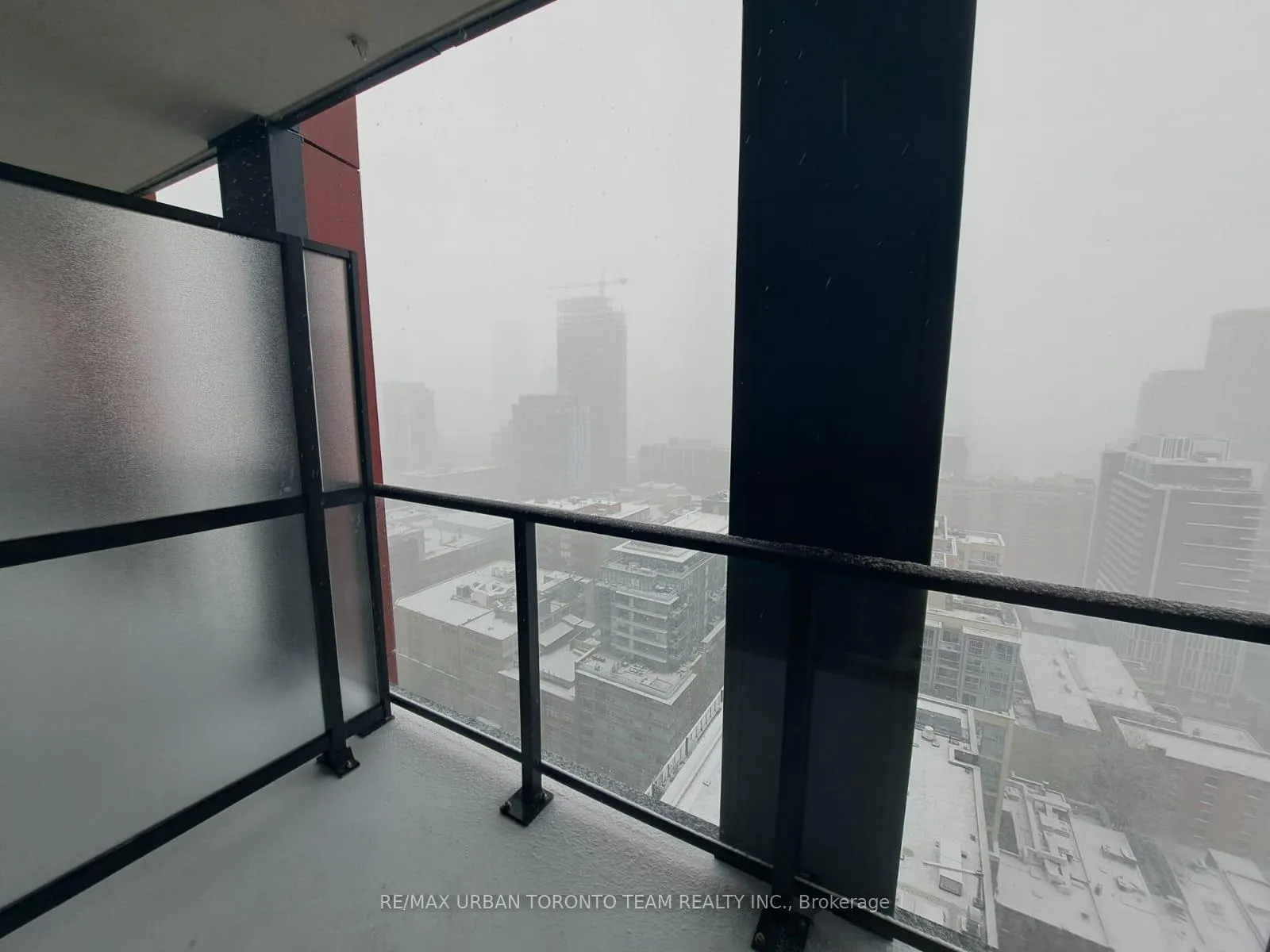 Photo 7 of Unit 3016, 180 Front Street E, Toronto, Moss Park — HOMEH