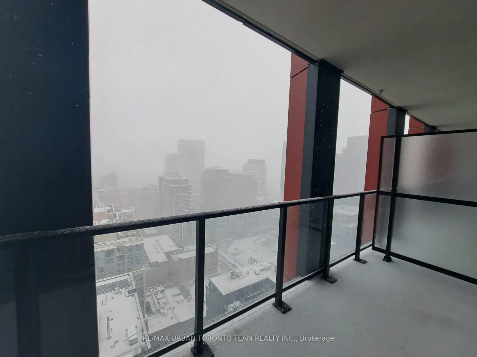 Photo 8 of Unit 3016, 180 Front Street E, Toronto, Moss Park — HOMEH