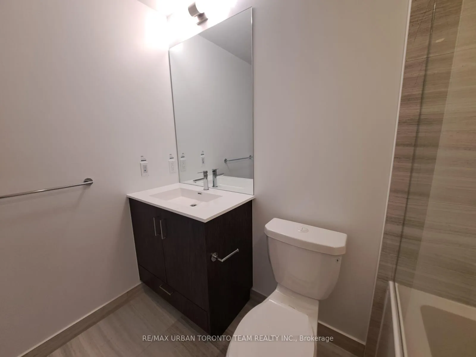 Photo 14 of Unit 3016, 180 Front Street E, Toronto, Moss Park — HOMEH