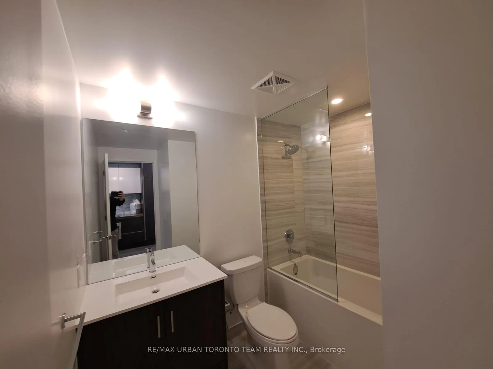 Photo 16 of Unit 3016, 180 Front Street E, Toronto, Moss Park — HOMEH