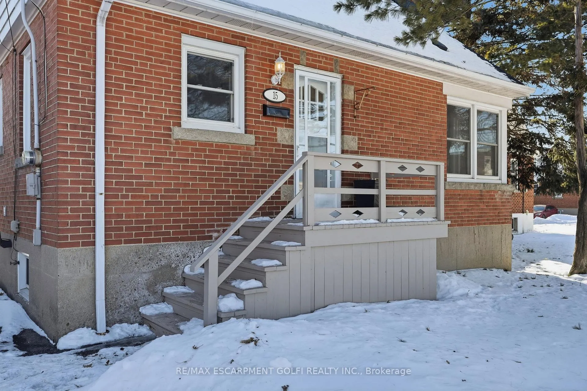 Photo 3 of 15 East 41ST Street, Hamilton, Sunninghill — HOMEH