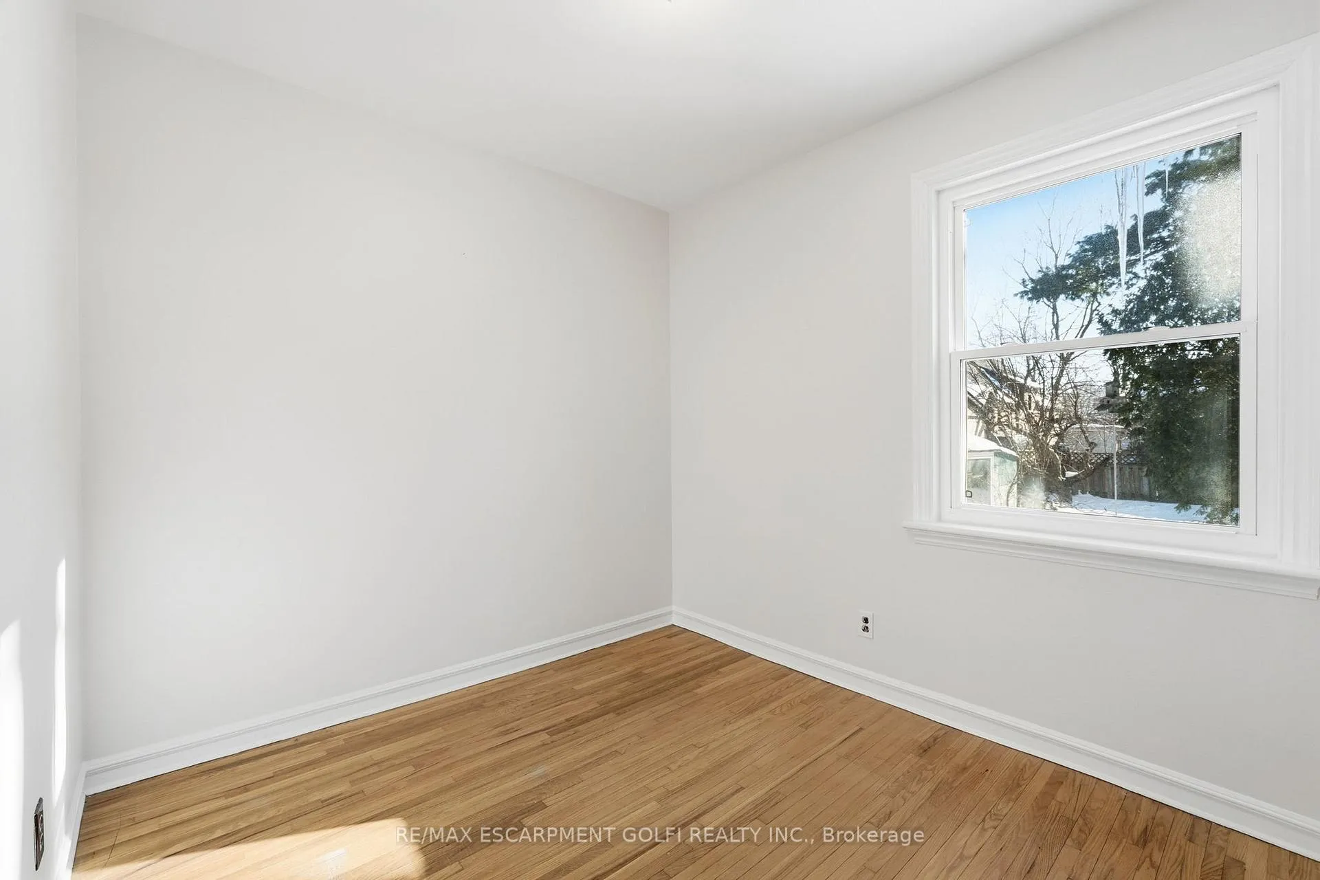 Photo 16 of 15 East 41ST Street, Hamilton, Sunninghill — HOMEH