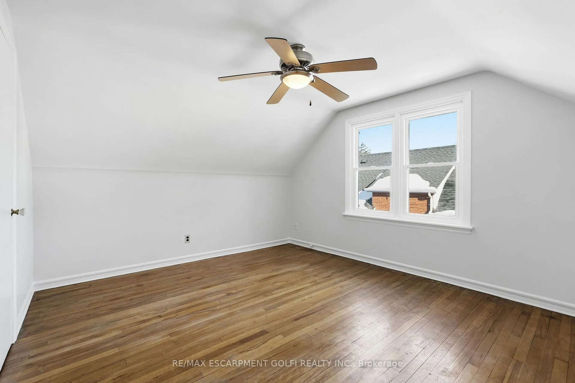 Photo 21 of 15 East 41ST Street, Hamilton, Sunninghill — HOMEH