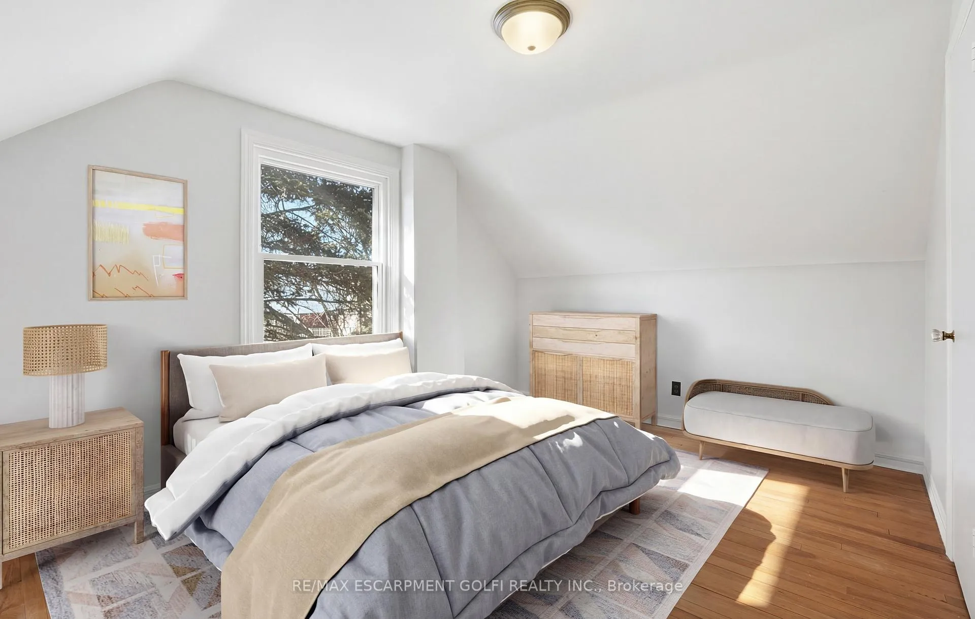 Photo 22 of 15 East 41ST Street, Hamilton, Sunninghill — HOMEH