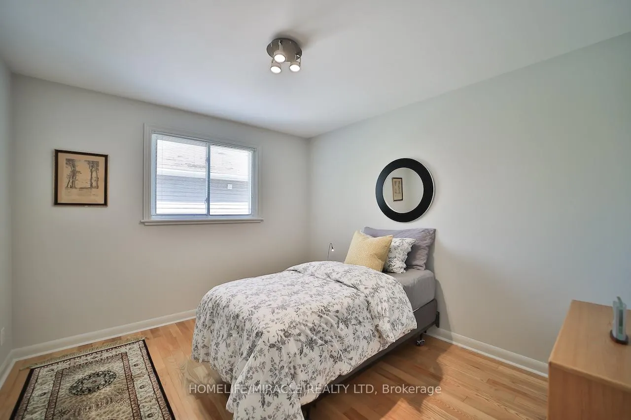 Photo 33 of 17 Ridgehill Drive, Brampton, Brampton South — HOMEH
