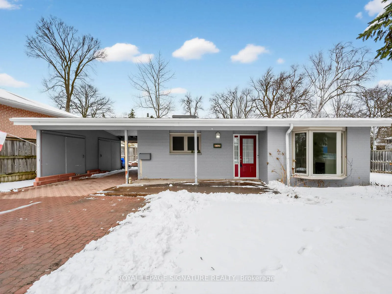 Photo 2 of 284 Guildwood Parkway, Scarborough, Guildwood — HOMEH