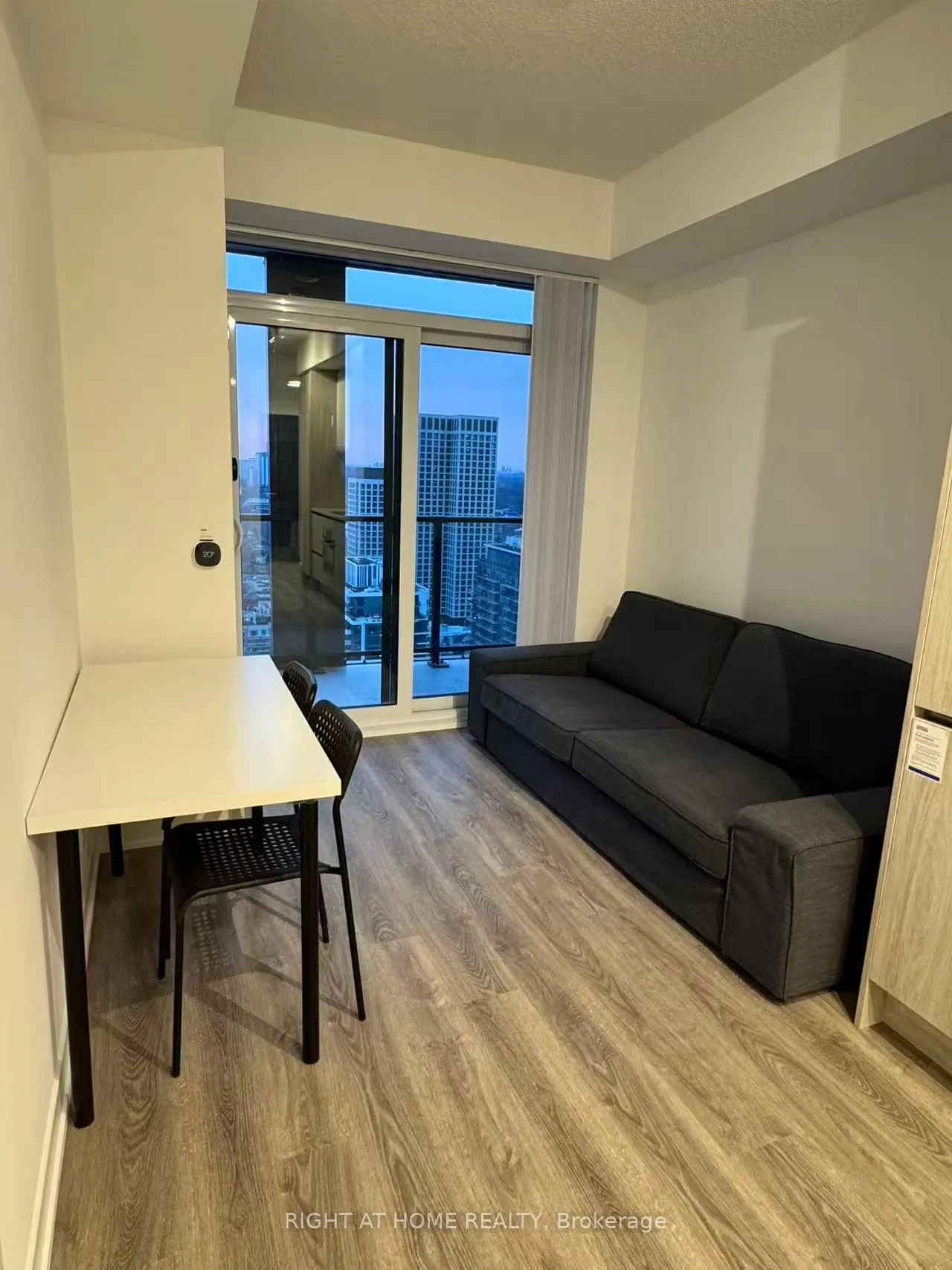 Photo 4 of Unit 3601, 180 Front Street E, Toronto, Moss Park — HOMEH