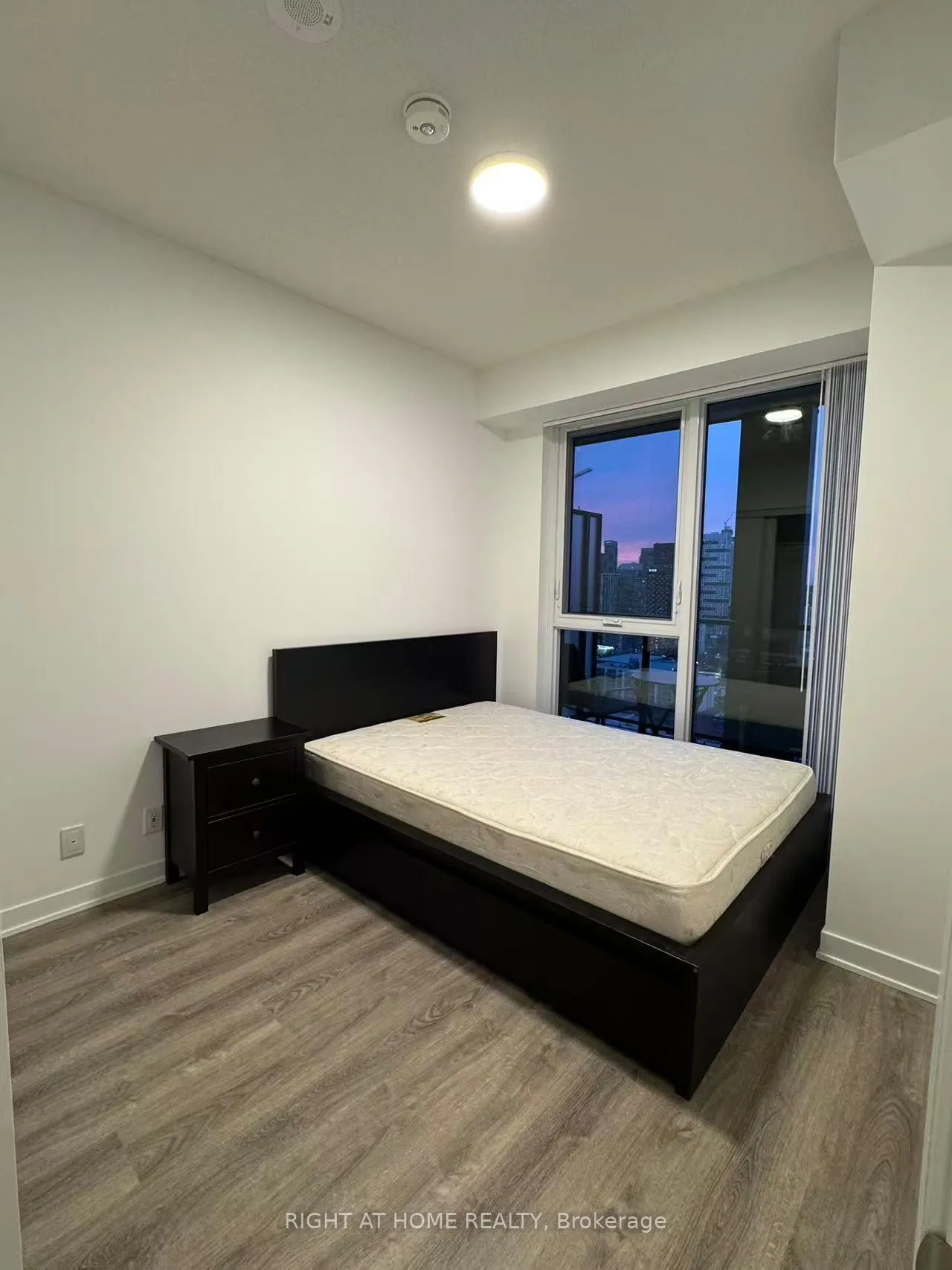 Photo 7 of Unit 3601, 180 Front Street E, Toronto, Moss Park — HOMEH
