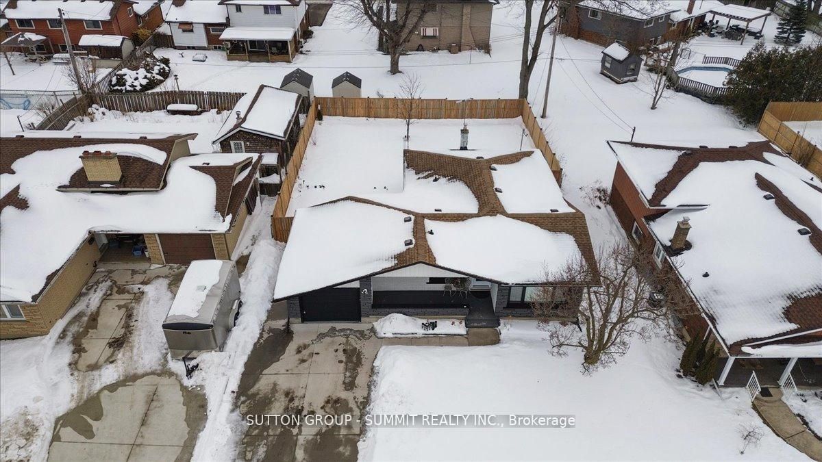 Photo 13 of 22 Oak Street, Welland, Prince Charles — HOMEH