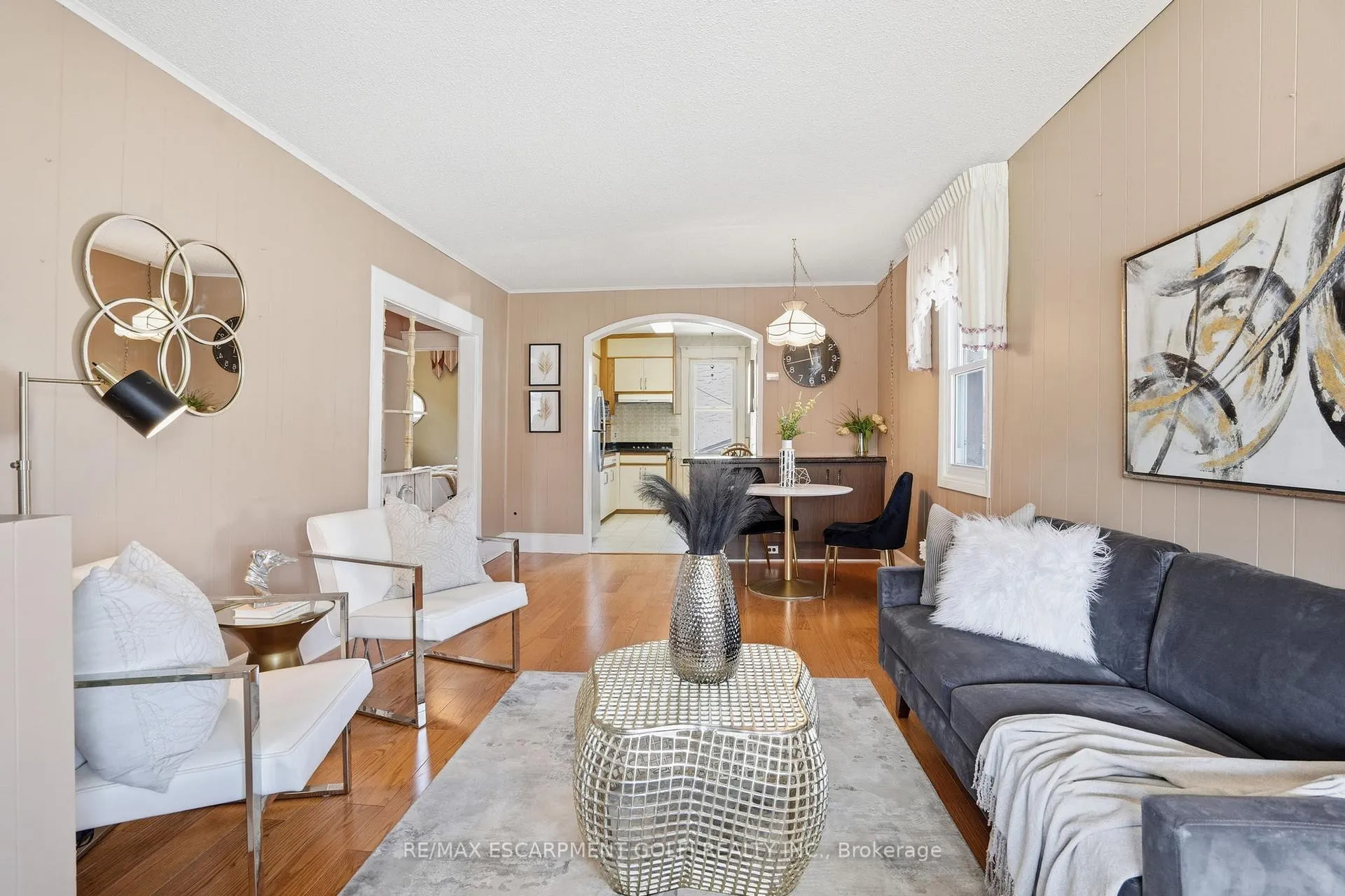 Photo 4 of 4867 Sixth Avenue, Niagara Falls, Cherrywood — HOMEH