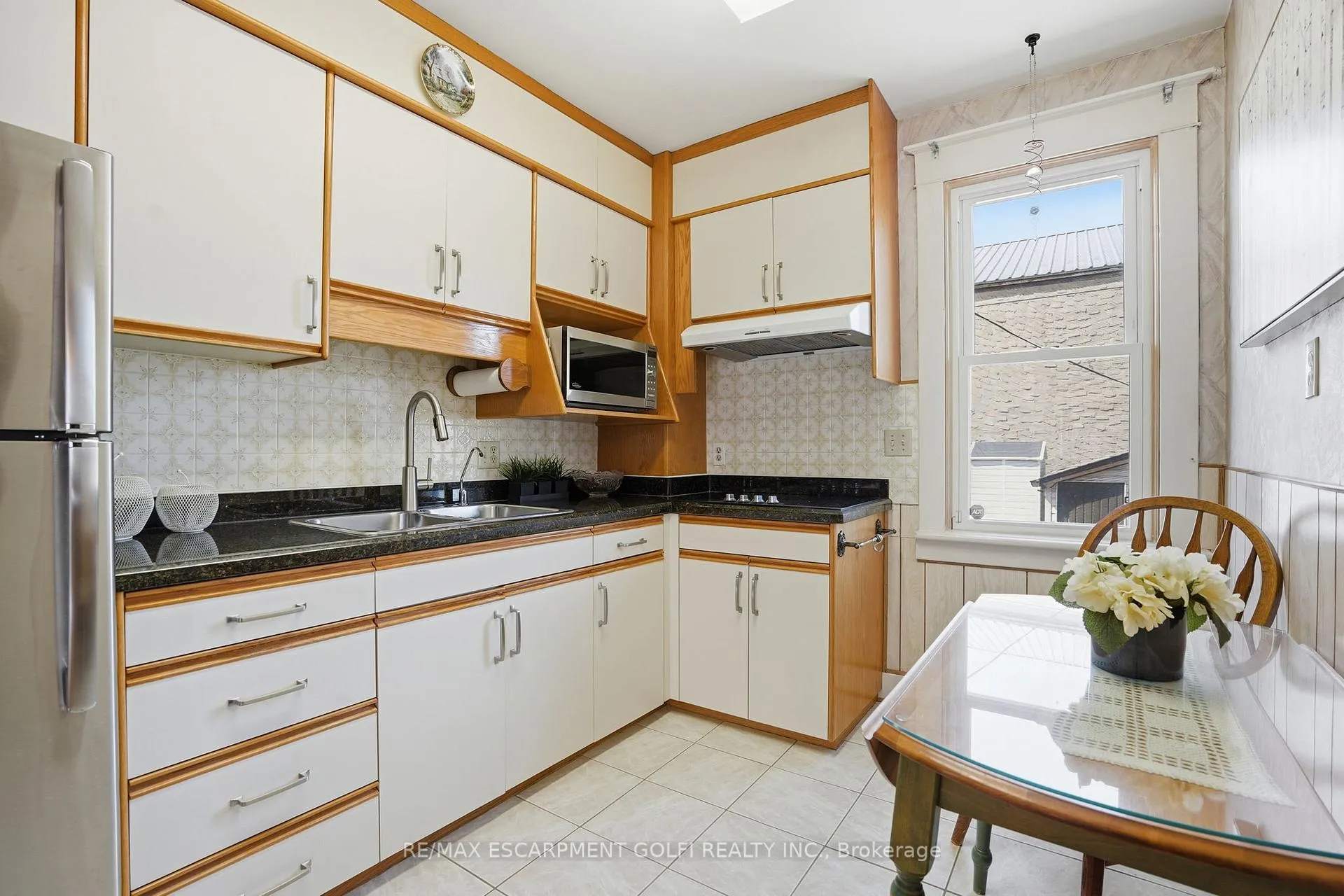 Photo 8 of 4867 Sixth Avenue, Niagara Falls, Cherrywood — HOMEH