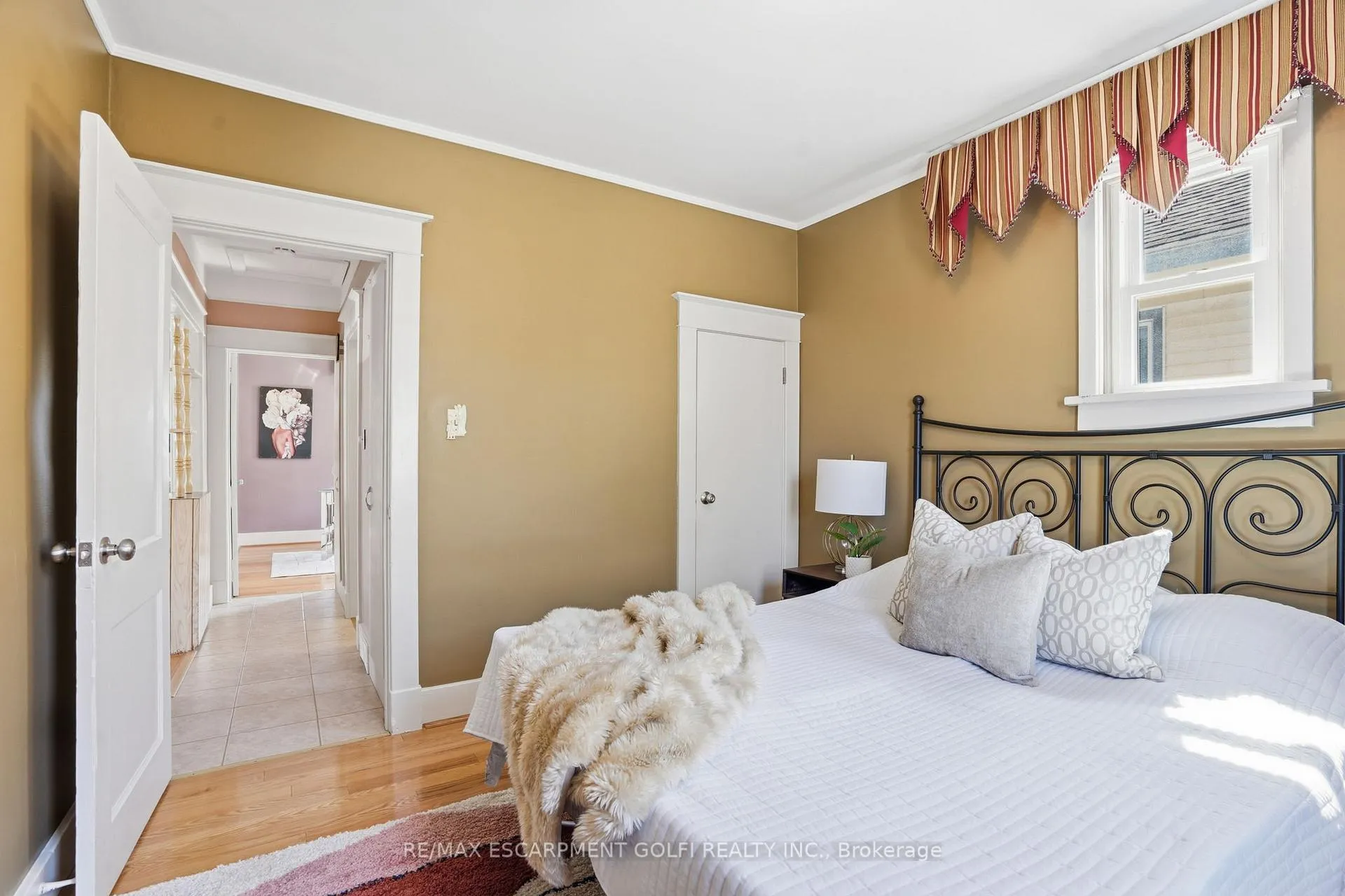 Photo 12 of 4867 Sixth Avenue, Niagara Falls, Cherrywood — HOMEH