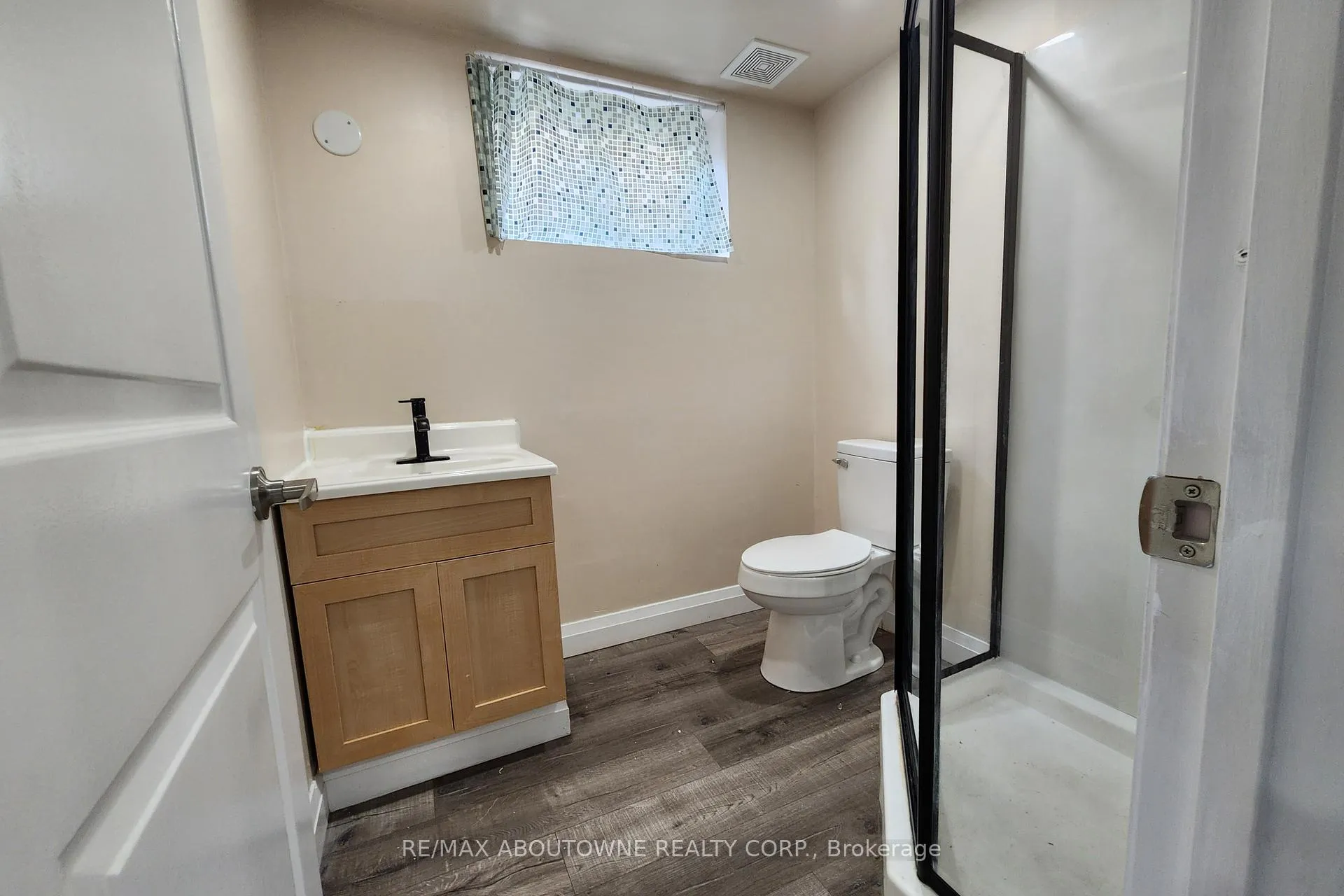 Photo 11 of 12 Ramsey Crescent, Hamilton, Ainslie Wood — HOMEH