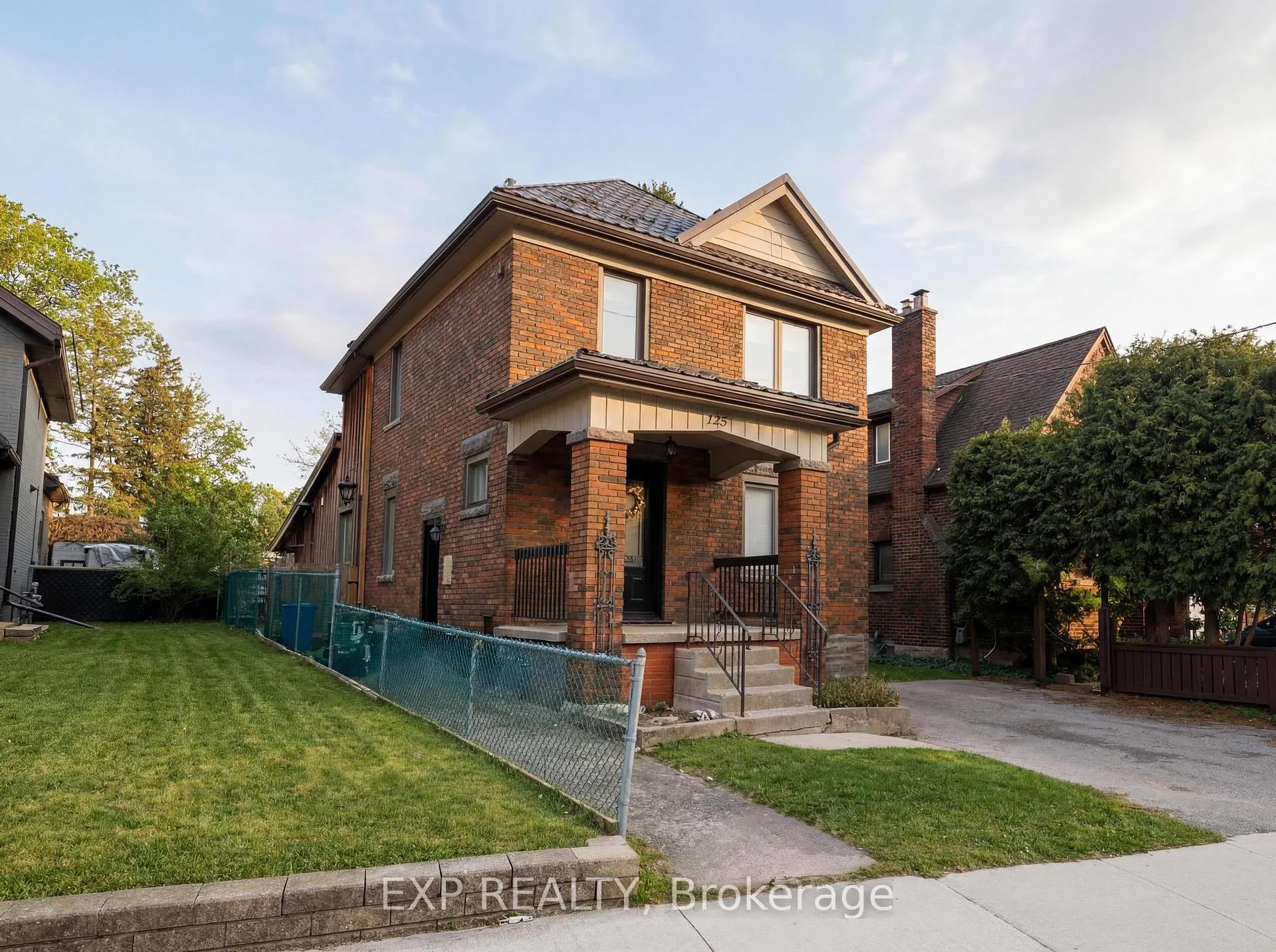 Photo 3 of 125 Wilhelm Street, Kitchener — HOMEH