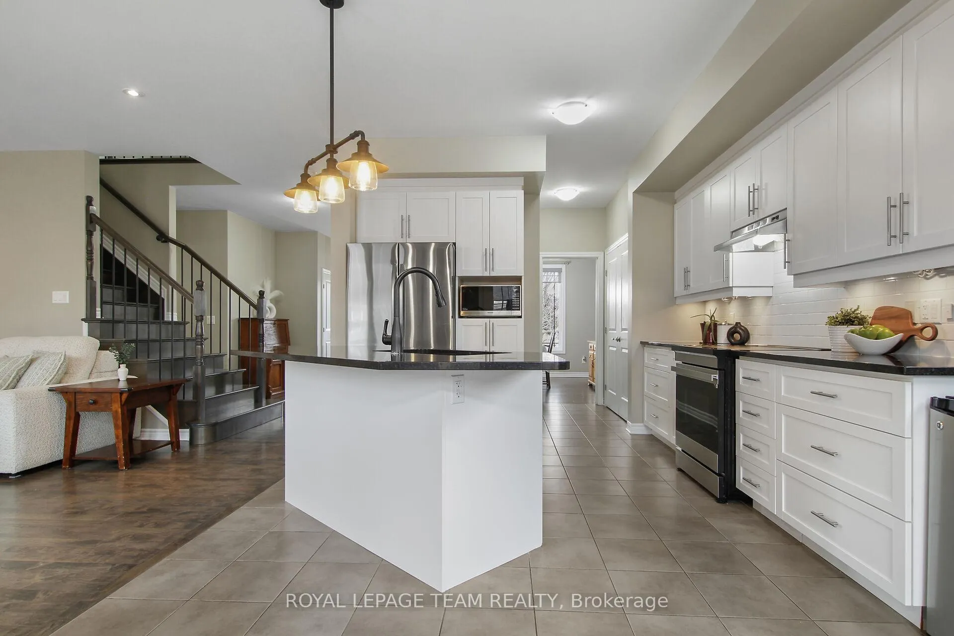 Photo 8 of 107 Francis Street, Carleton Place — HOMEH