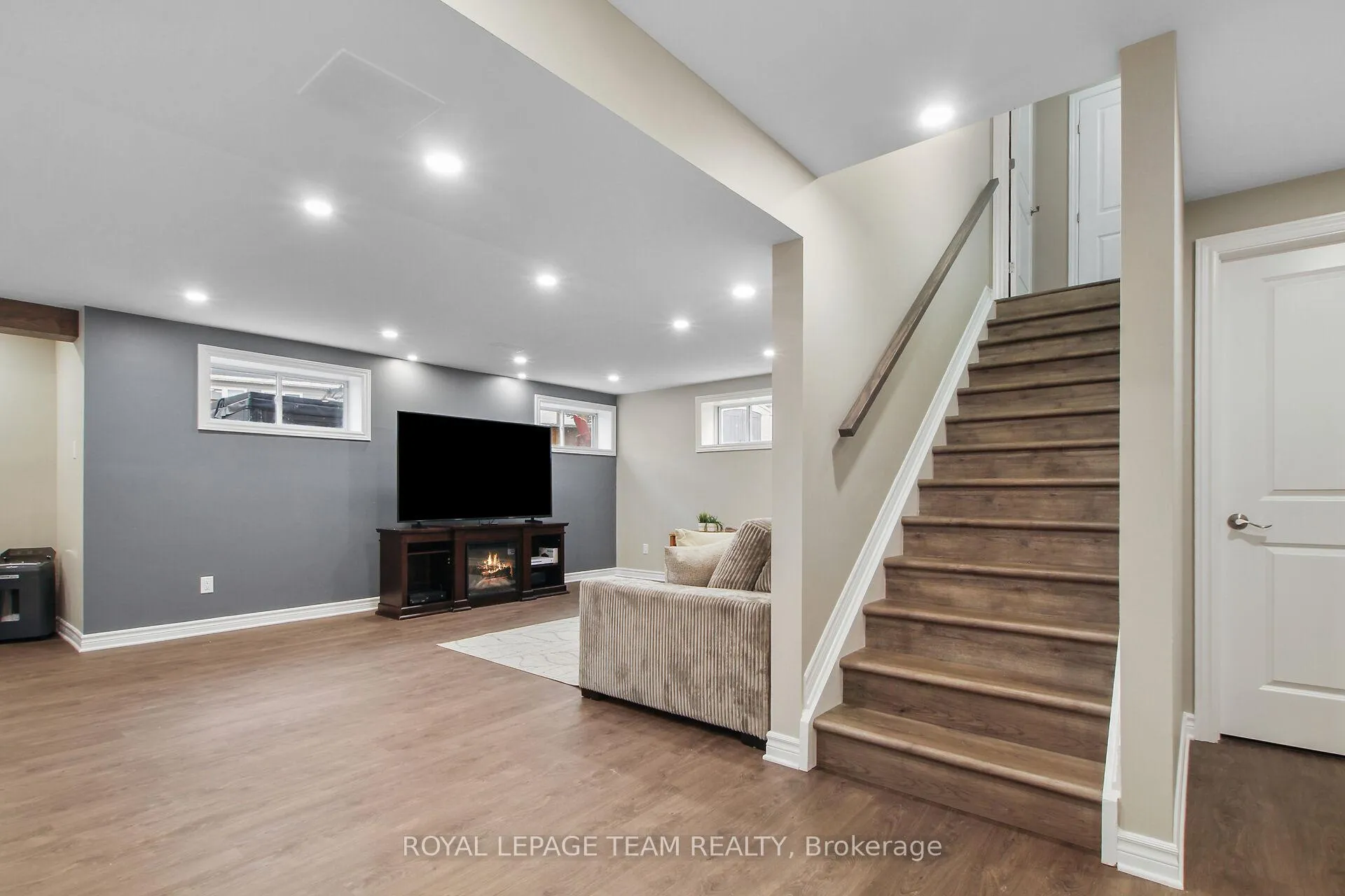 Photo 37 of 107 Francis Street, Carleton Place — HOMEH