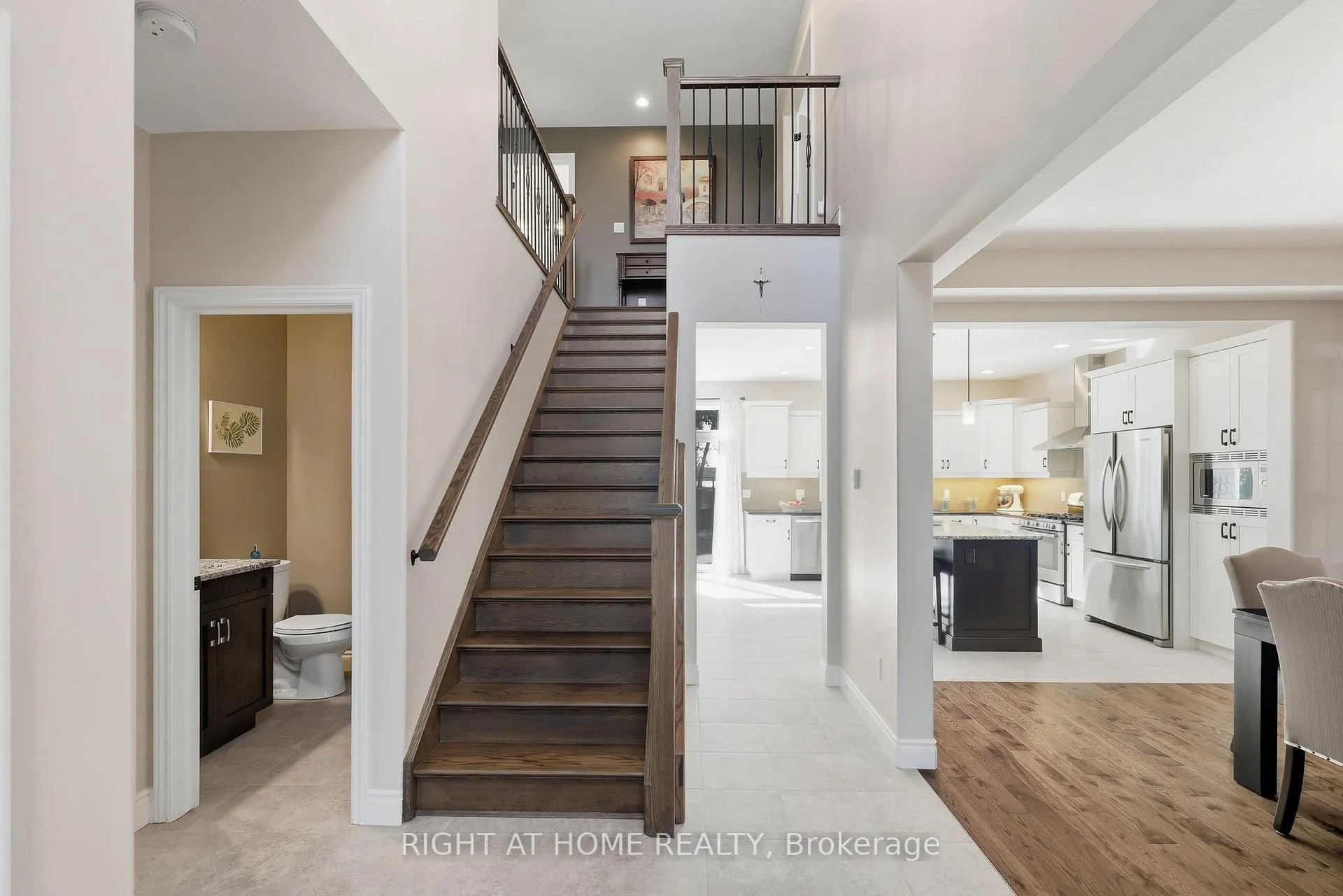 Photo 22 of 35 Caverhill Crescent, Middlesex Centre, Komoka — HOMEH